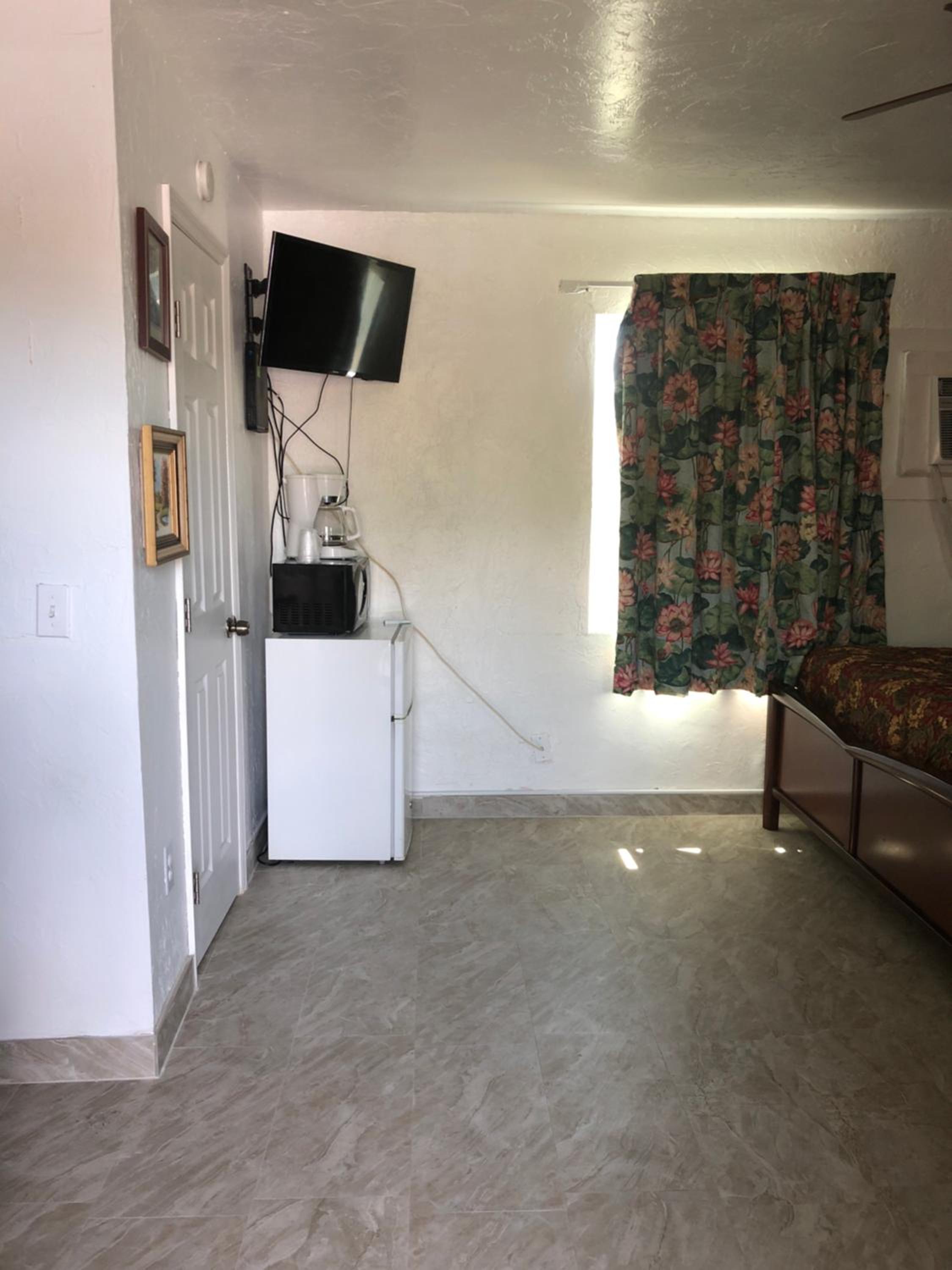 Glades Motel - Naples