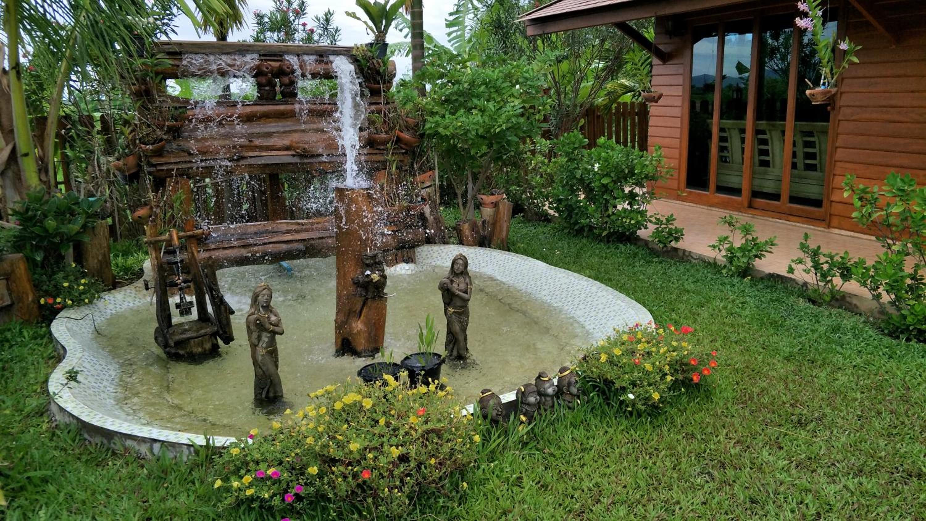 Huanmaisakngam Resort
