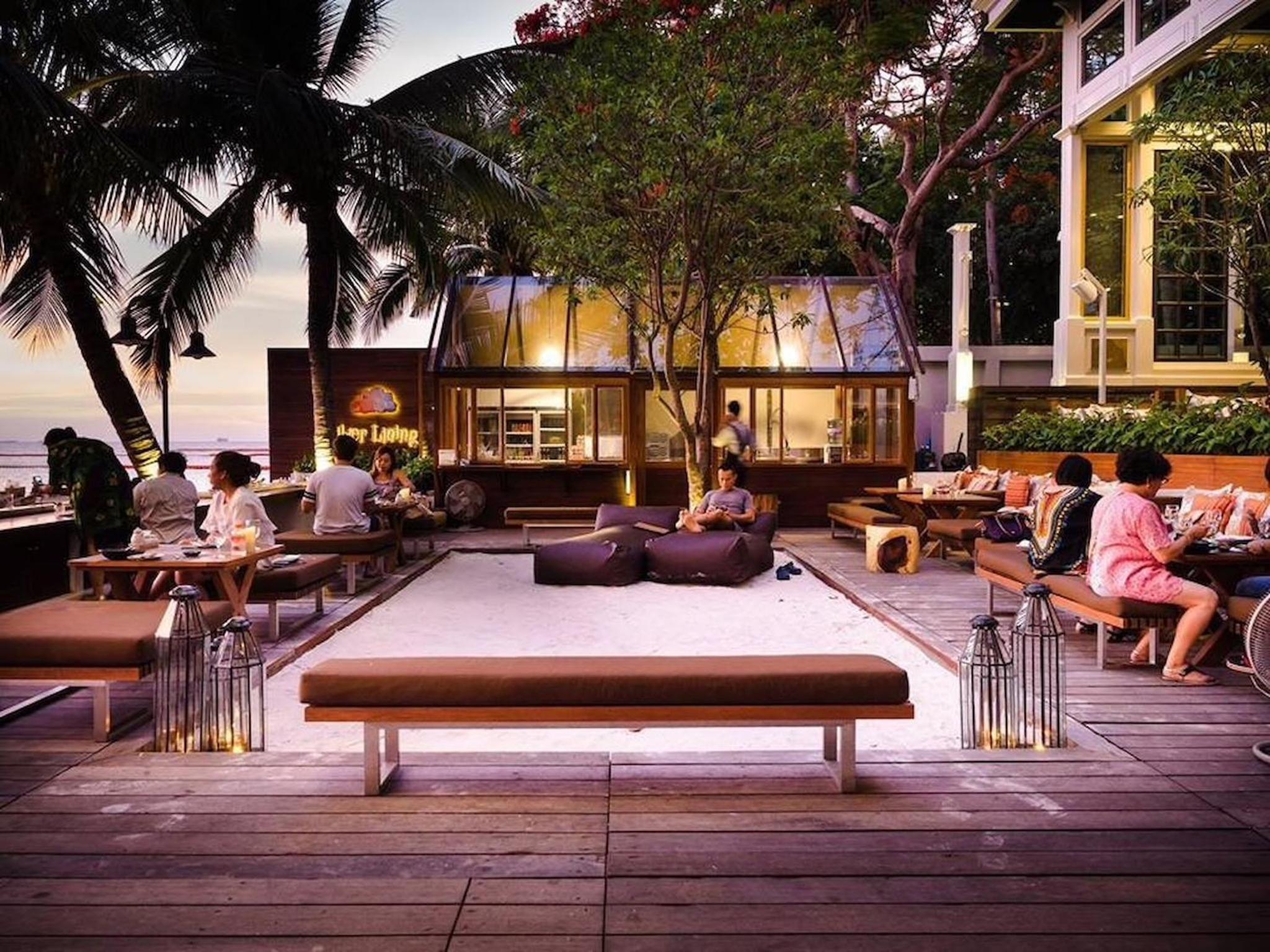 lounge