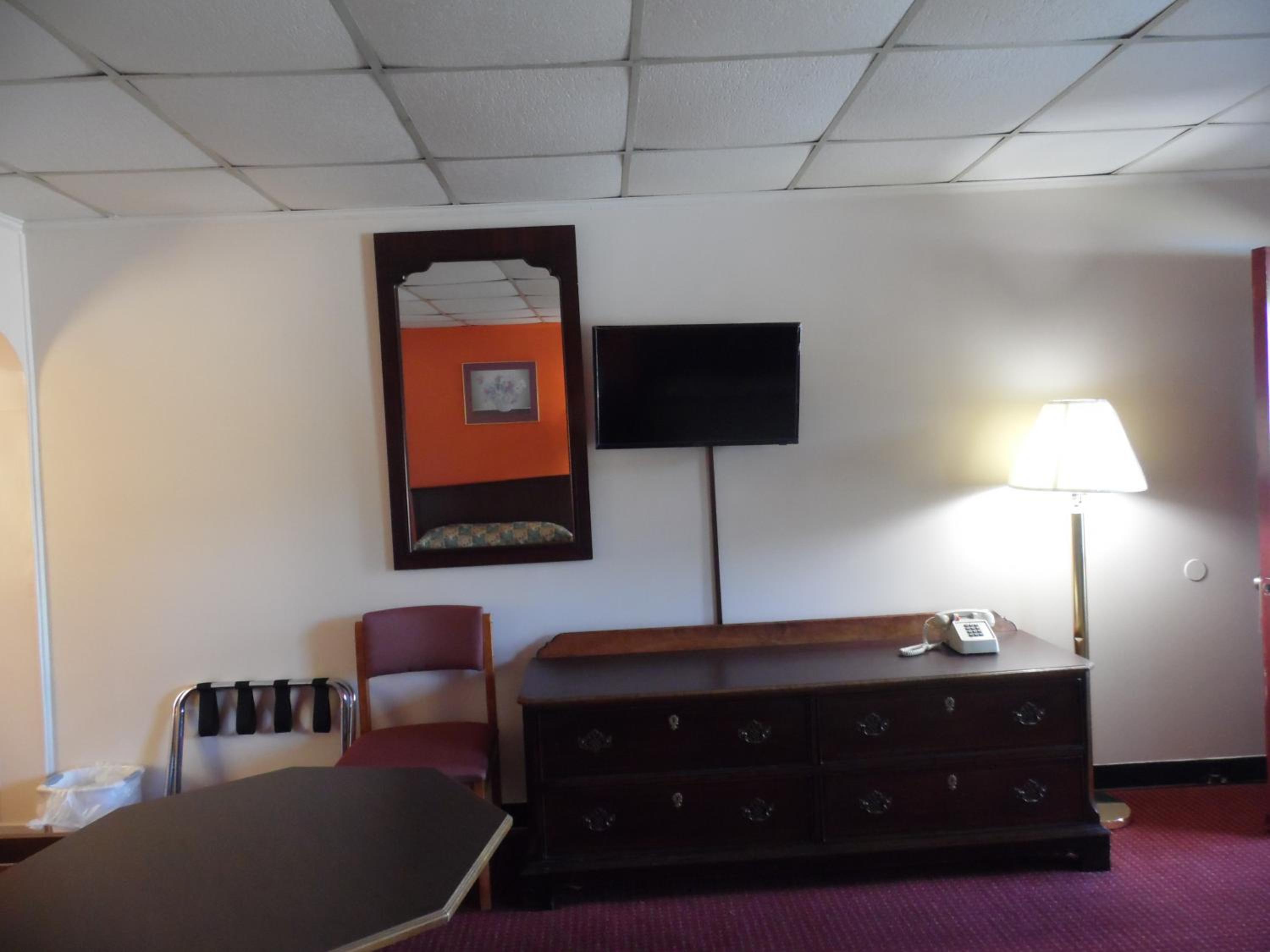 Tazewell Motel view 5