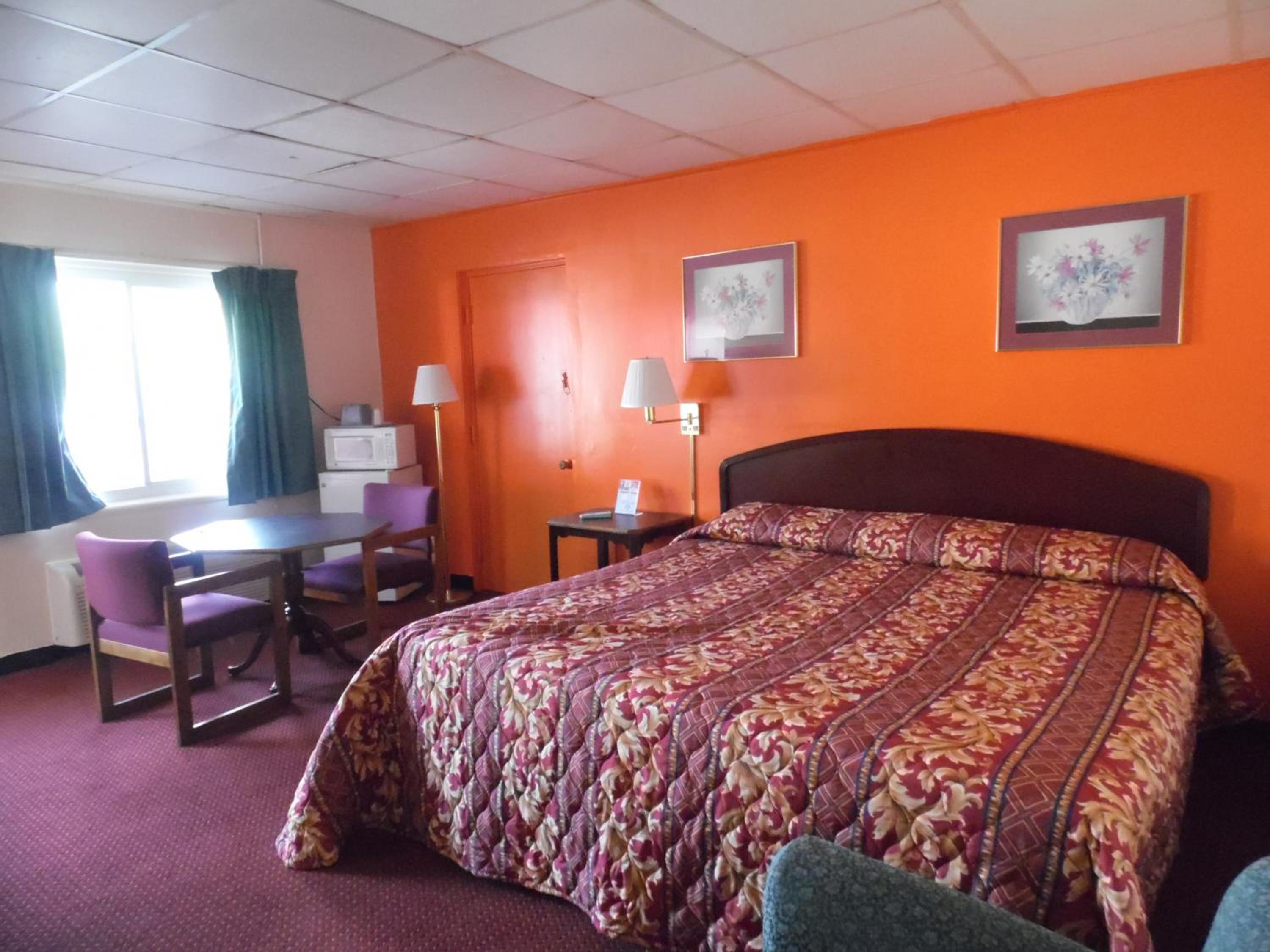 Tazewell Motel view 3