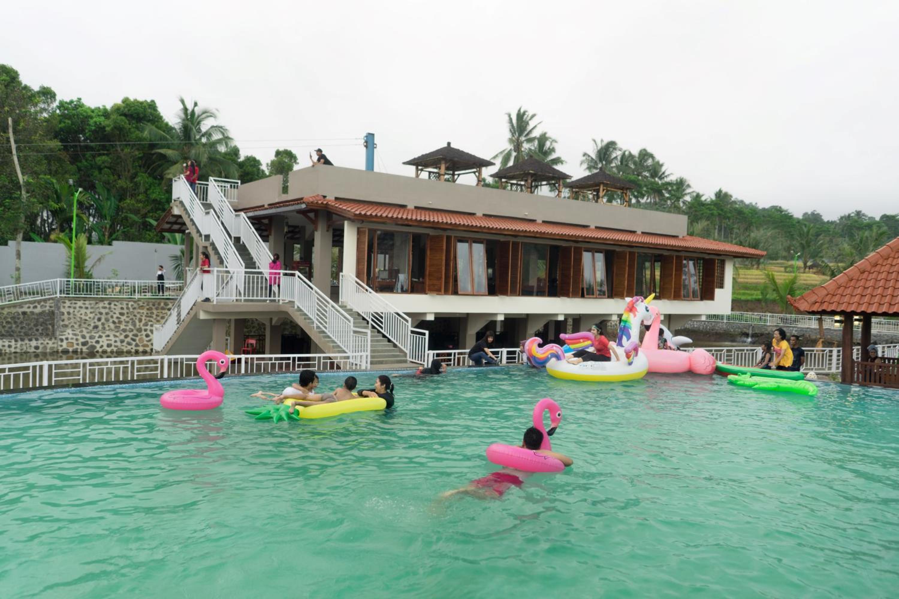 Grand Harvest Resort & Villas