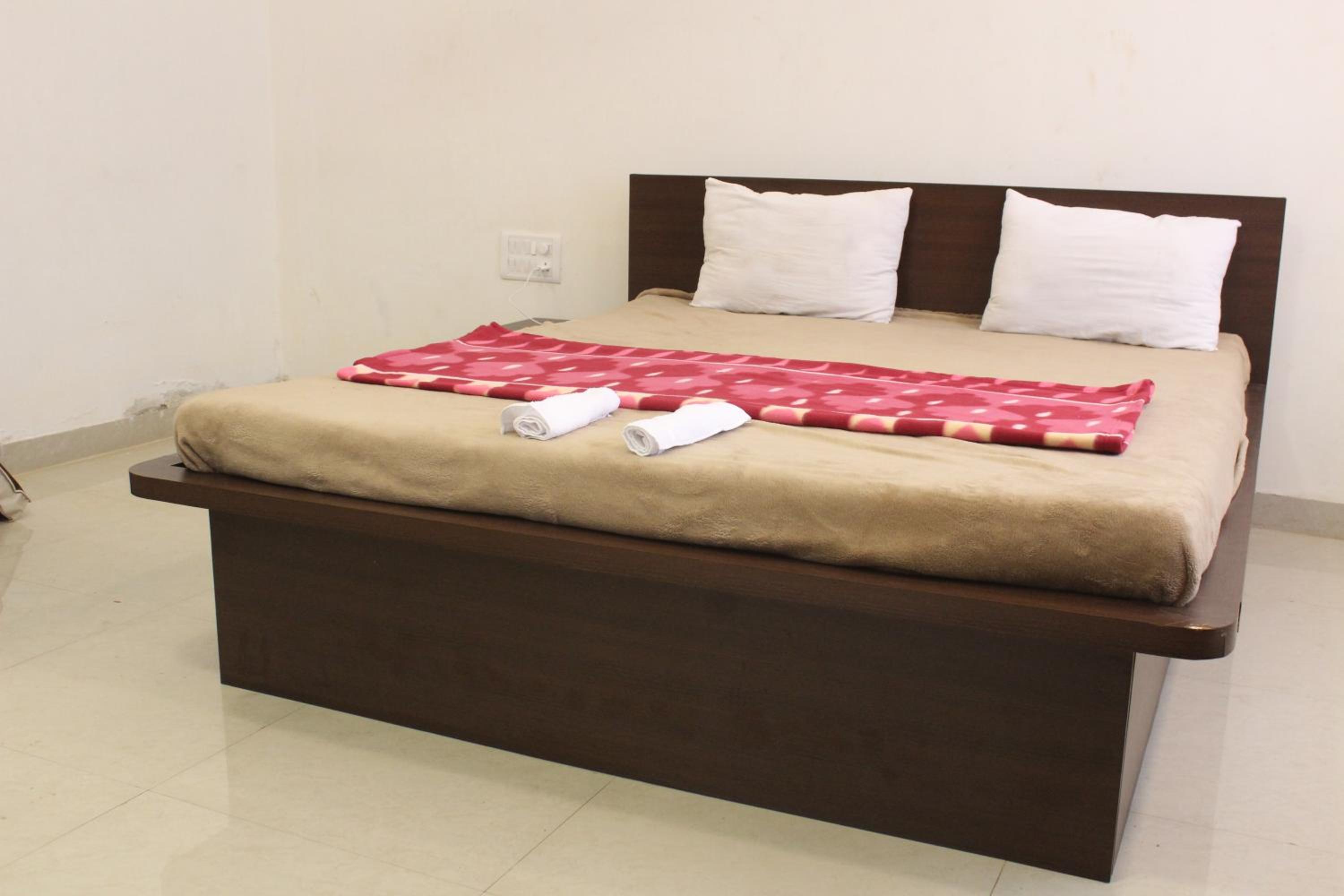 Malhar Bungalow