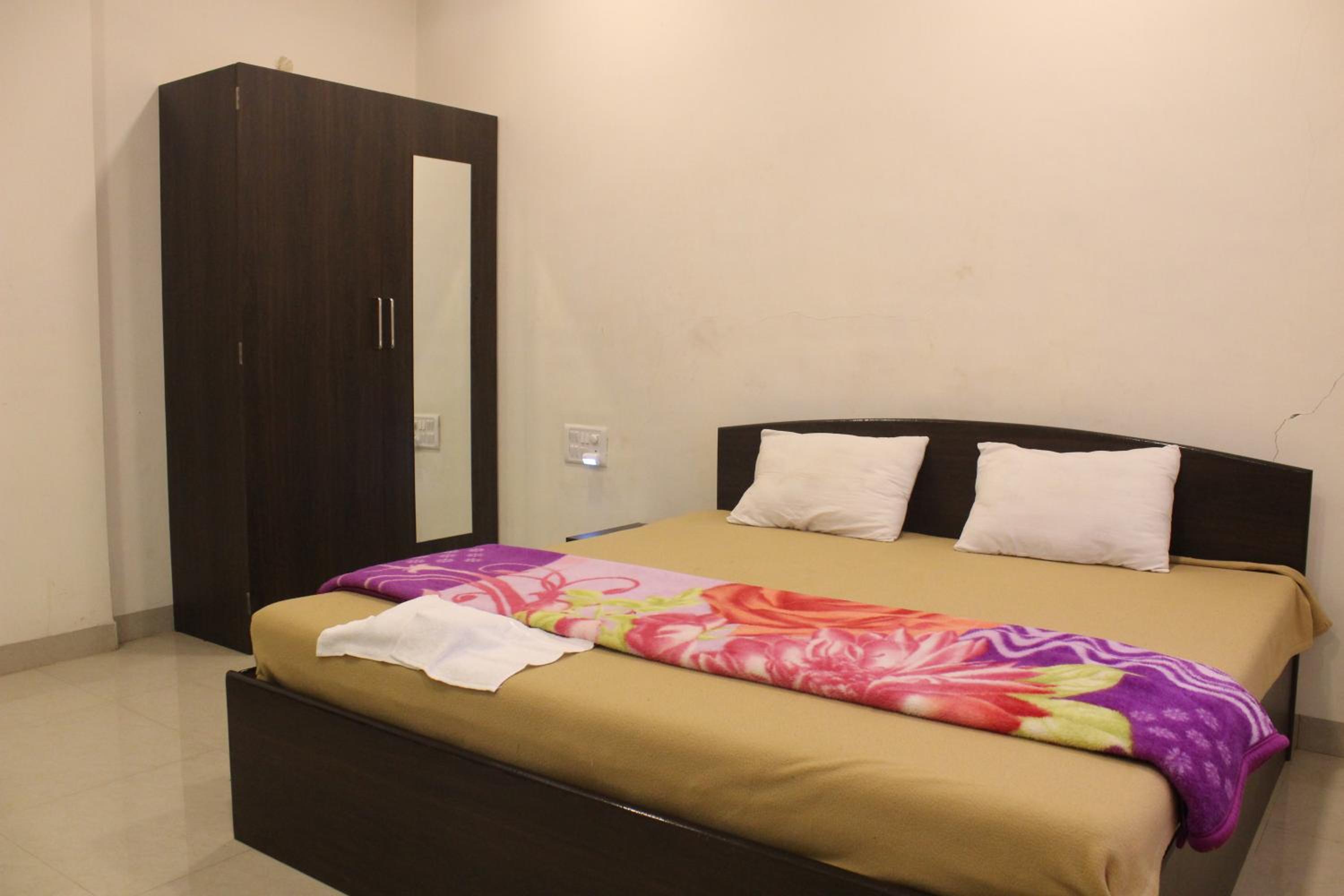Malhar Bungalow