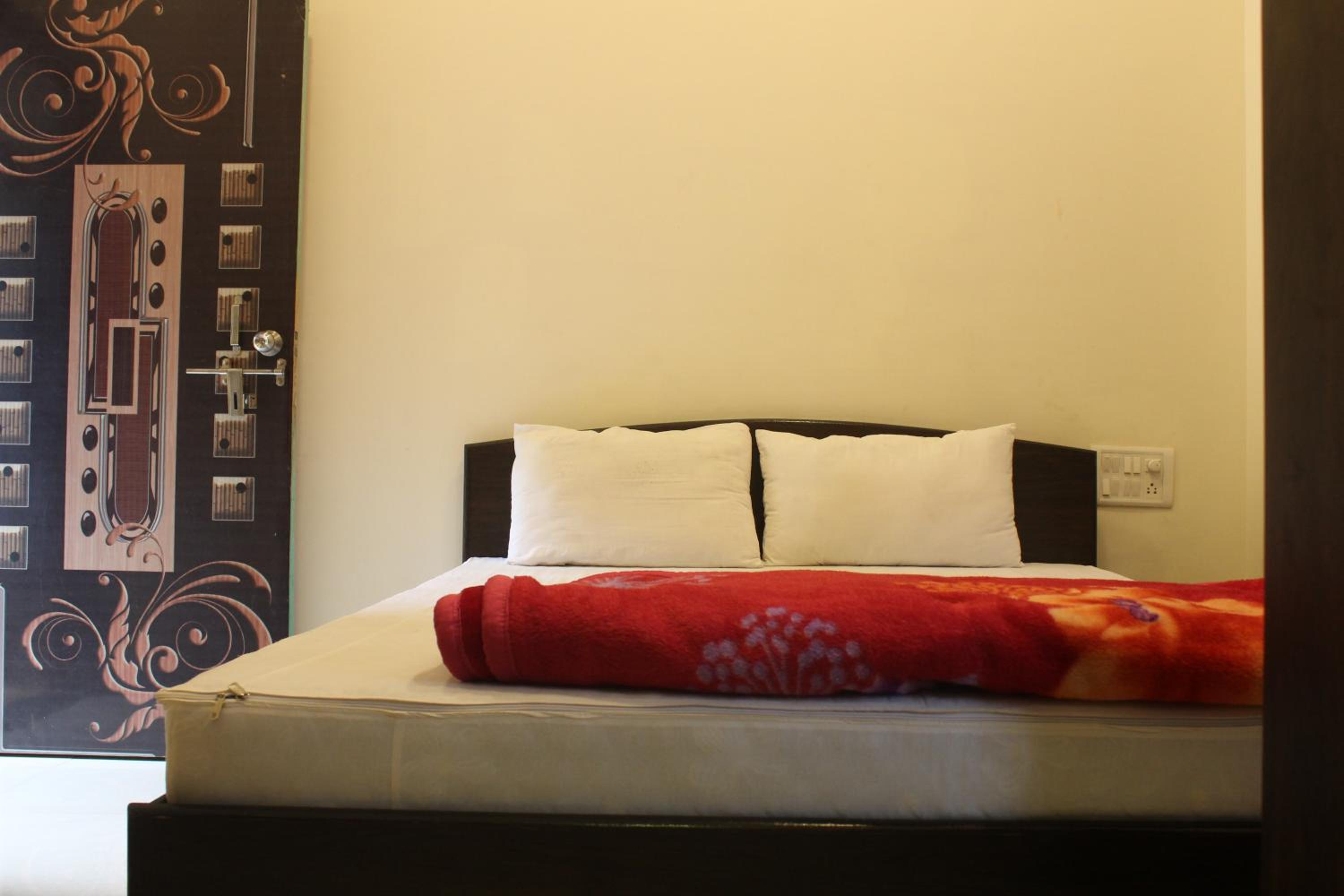 Malhar Bungalow