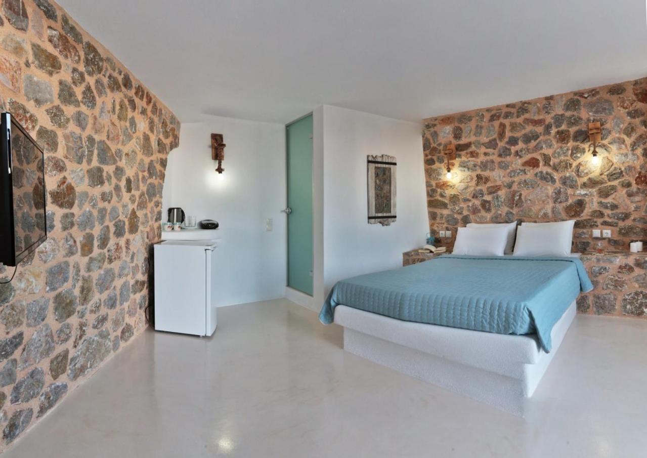 Sakas Residences