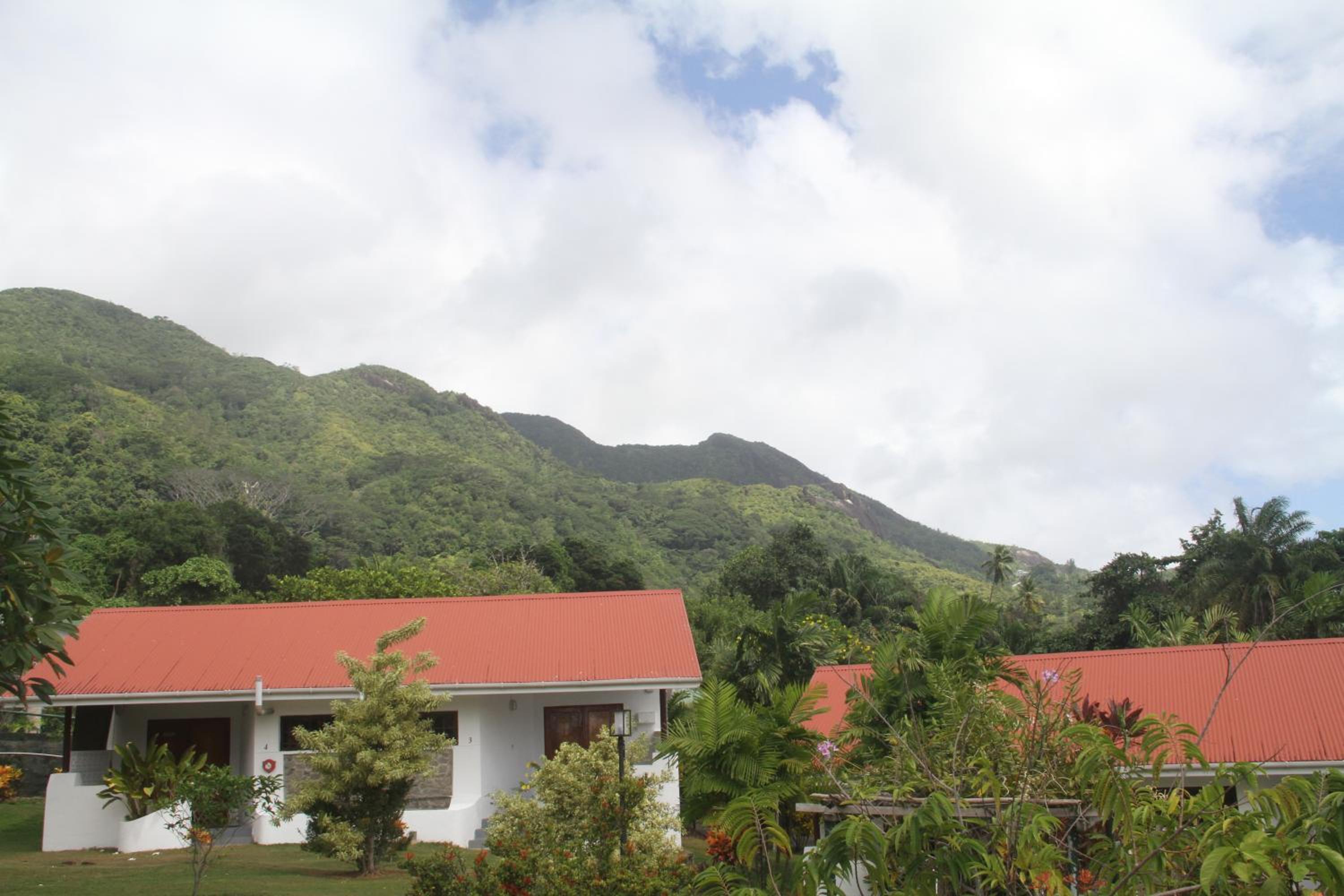Daniella's Bungalows view 3