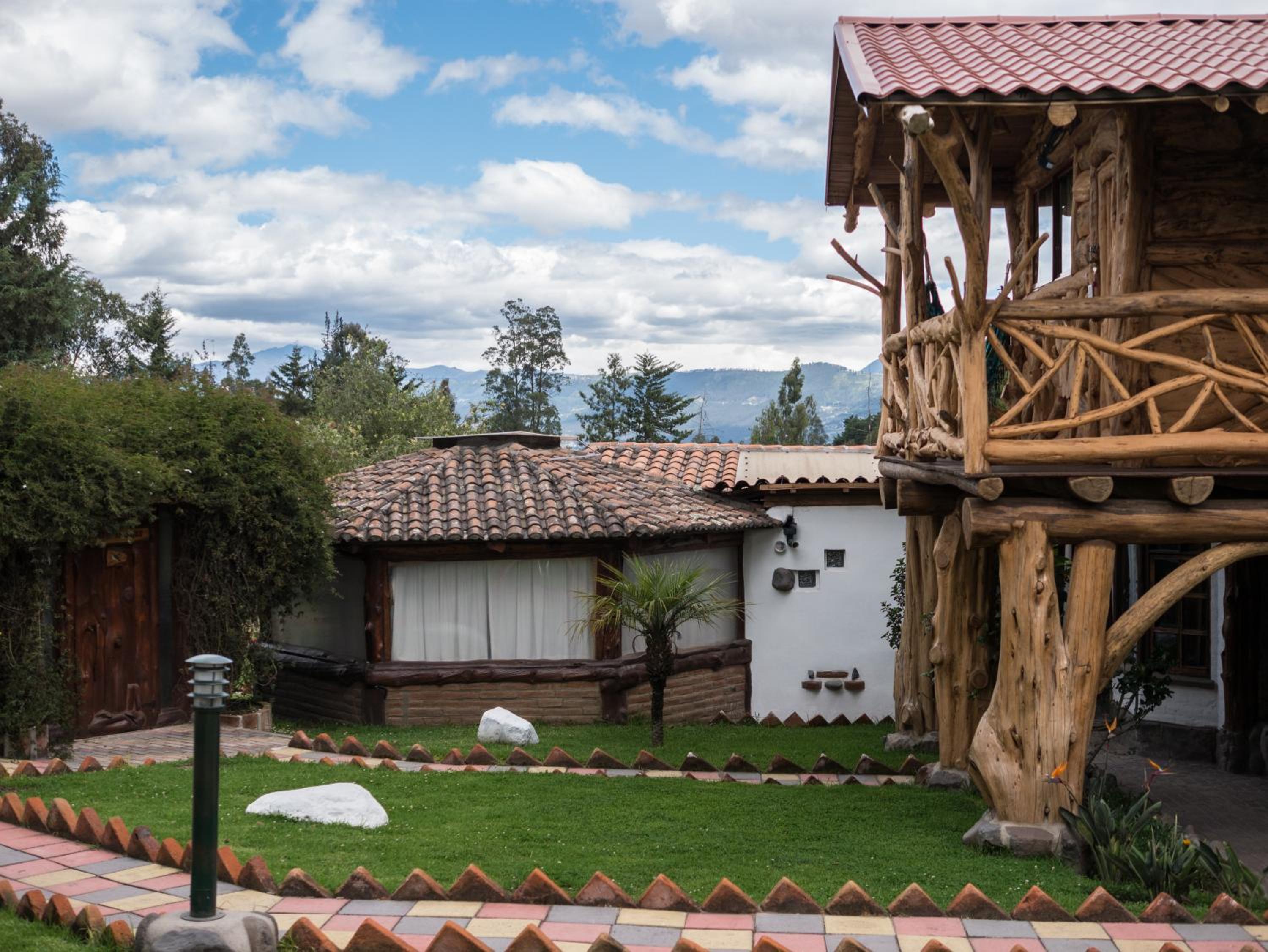 Zaysant Ecolodge