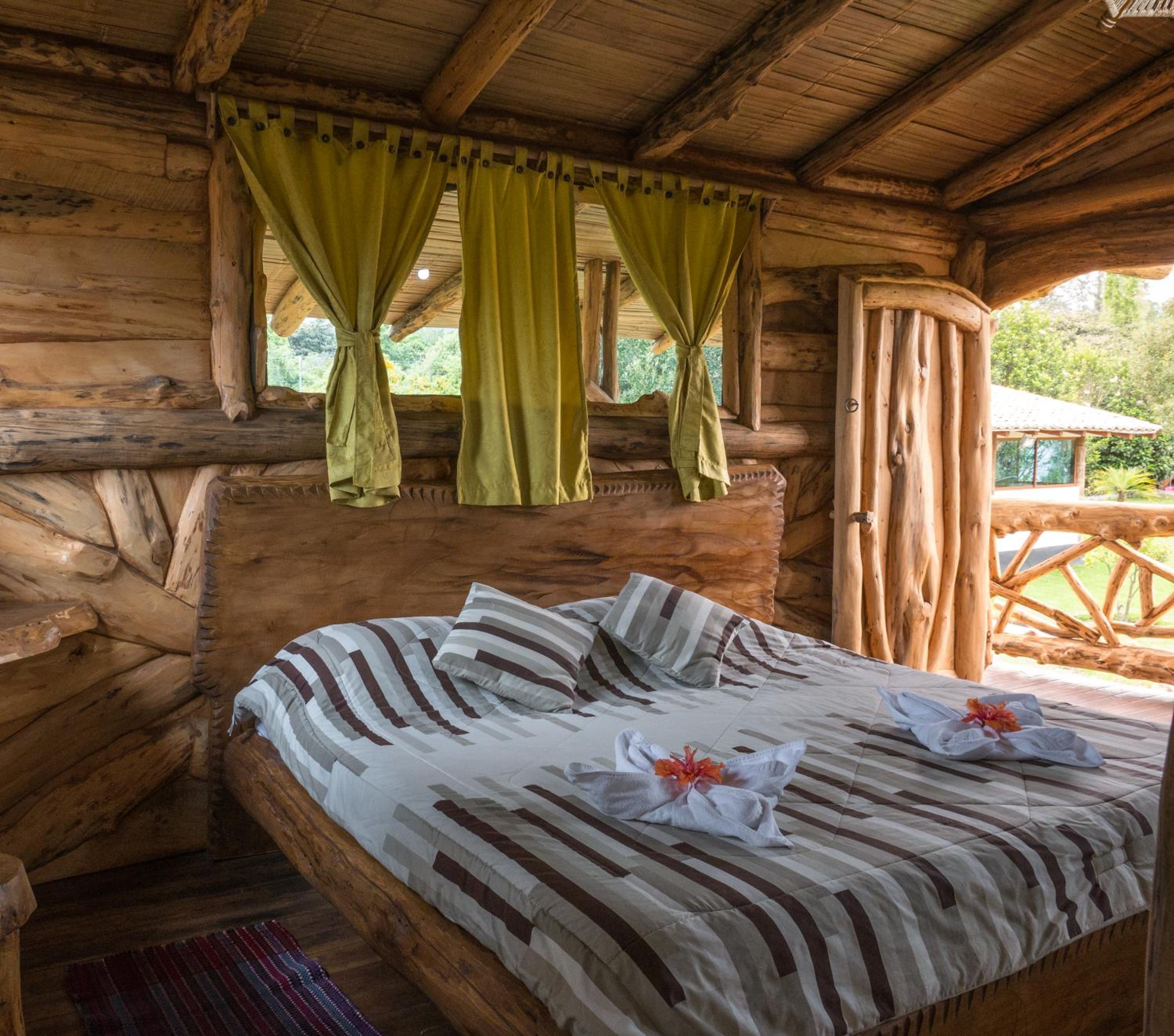 Zaysant Ecolodge