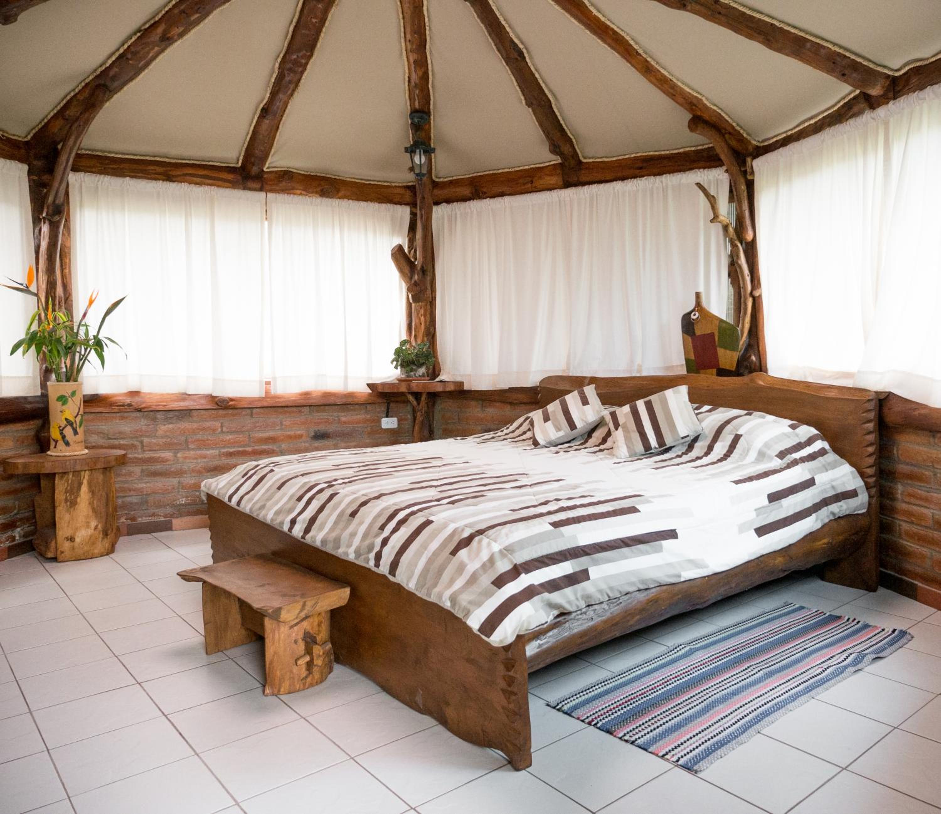 Zaysant Ecolodge