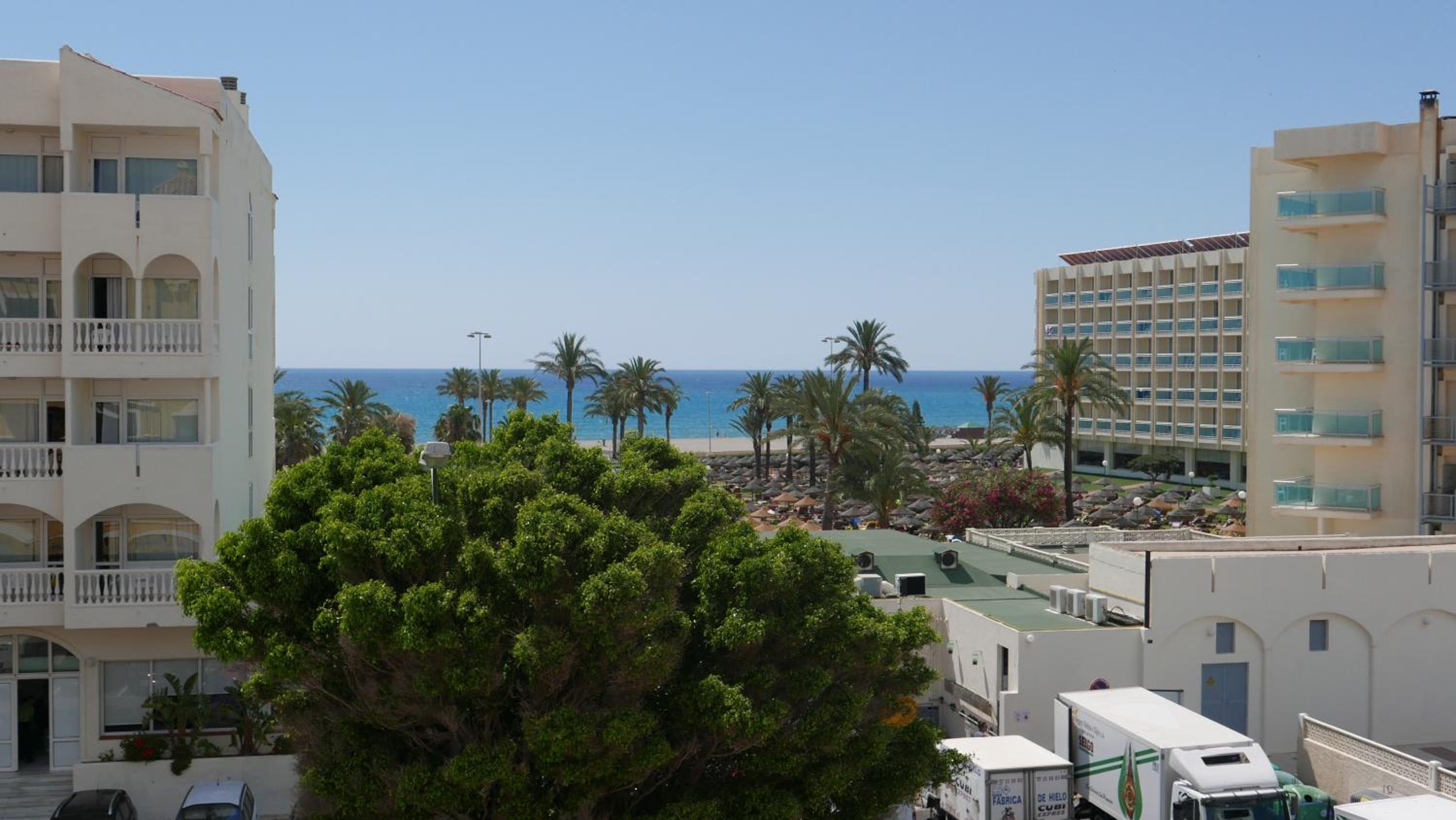 Apartamentos Roquetas Beach
