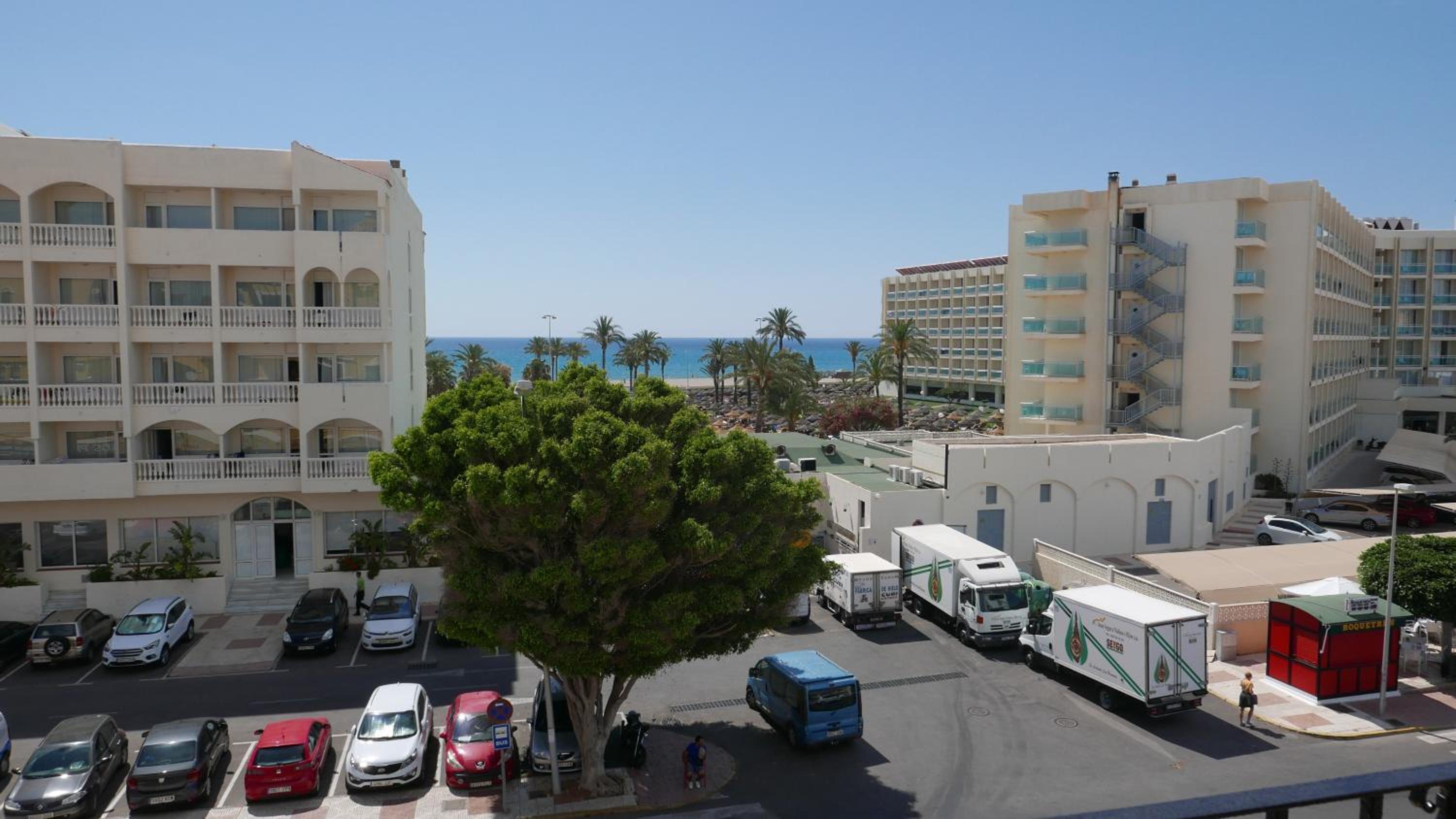 Apartamentos Roquetas Beach