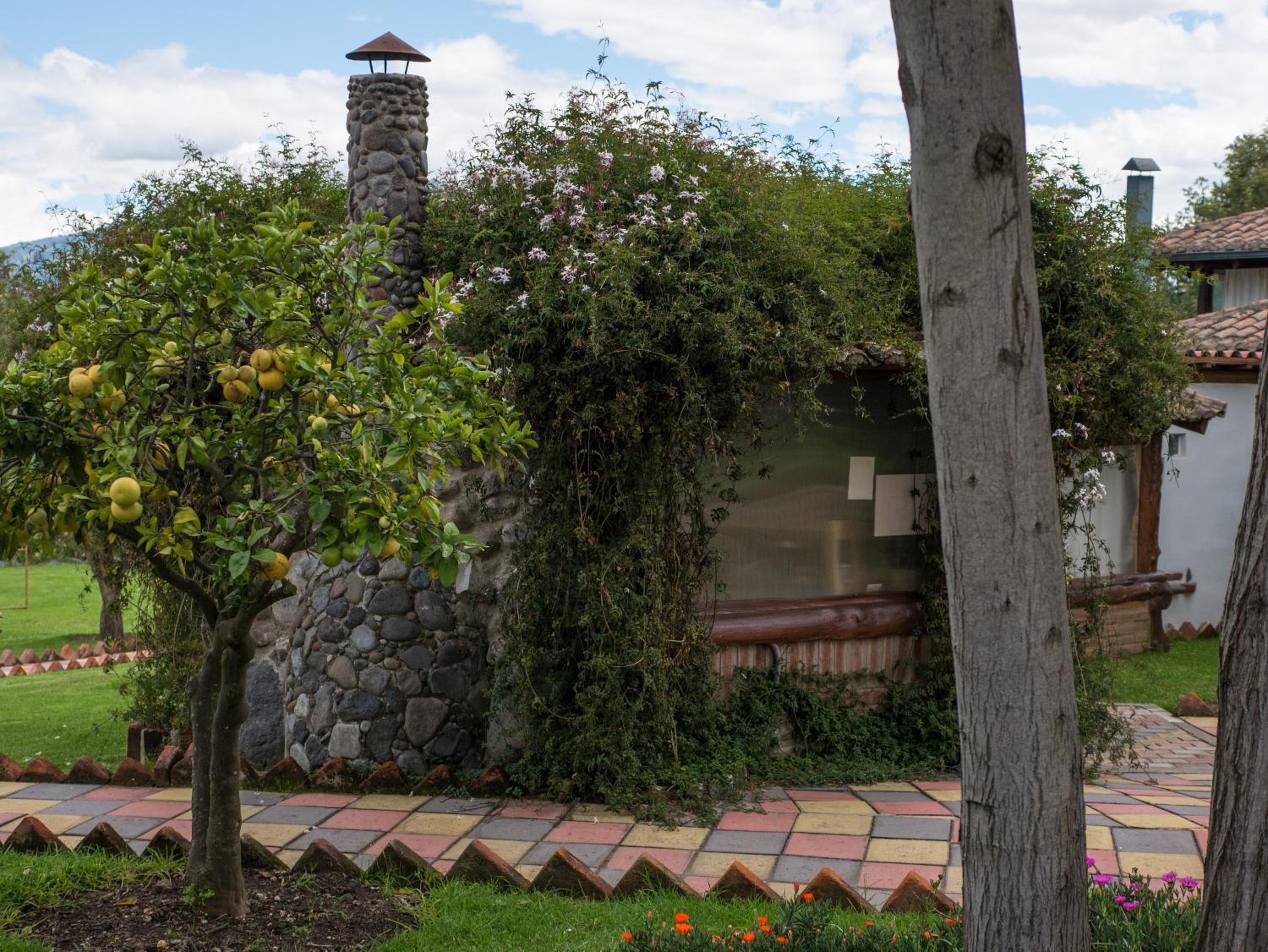 Zaysant Ecolodge