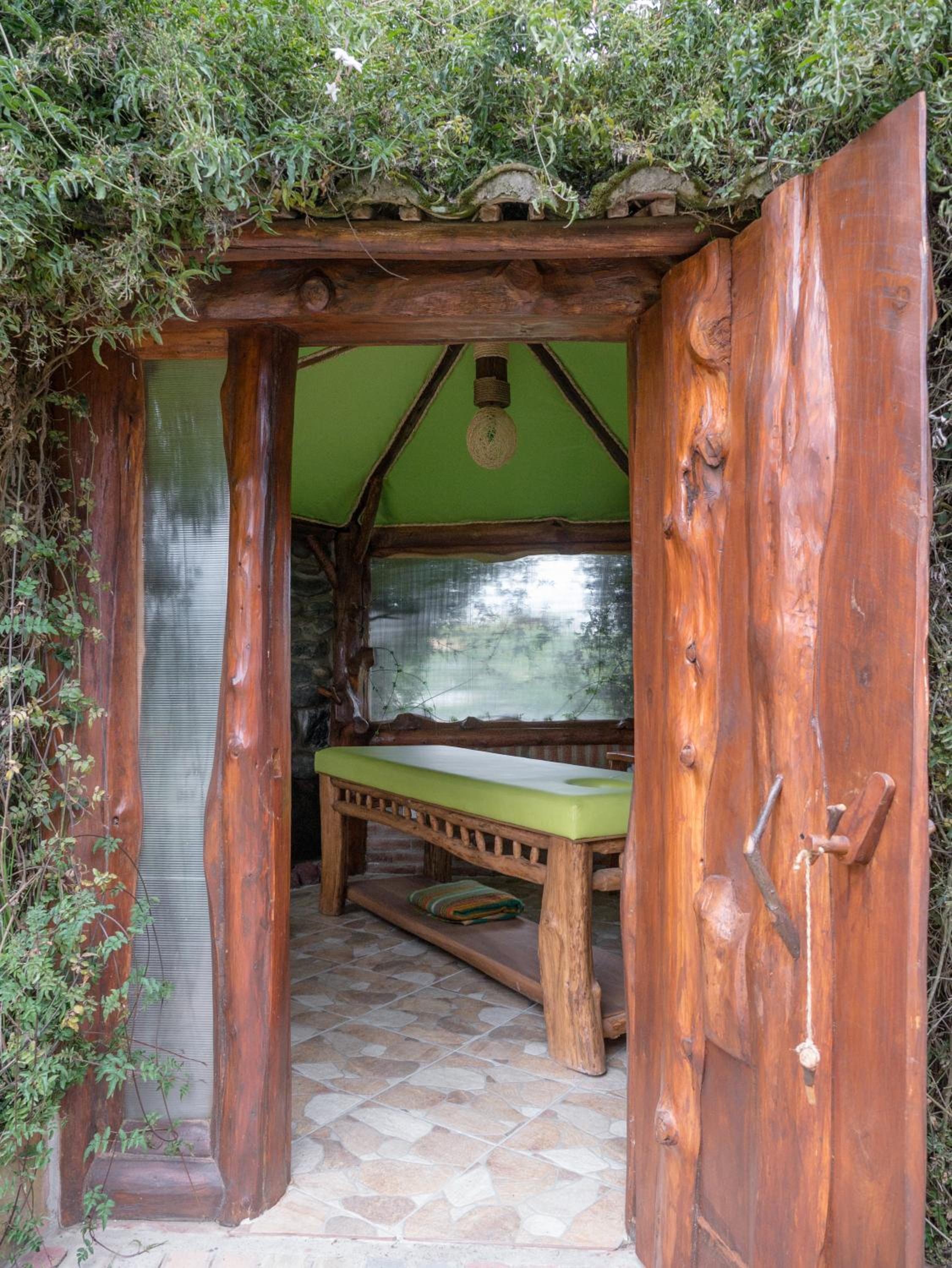 Zaysant Ecolodge