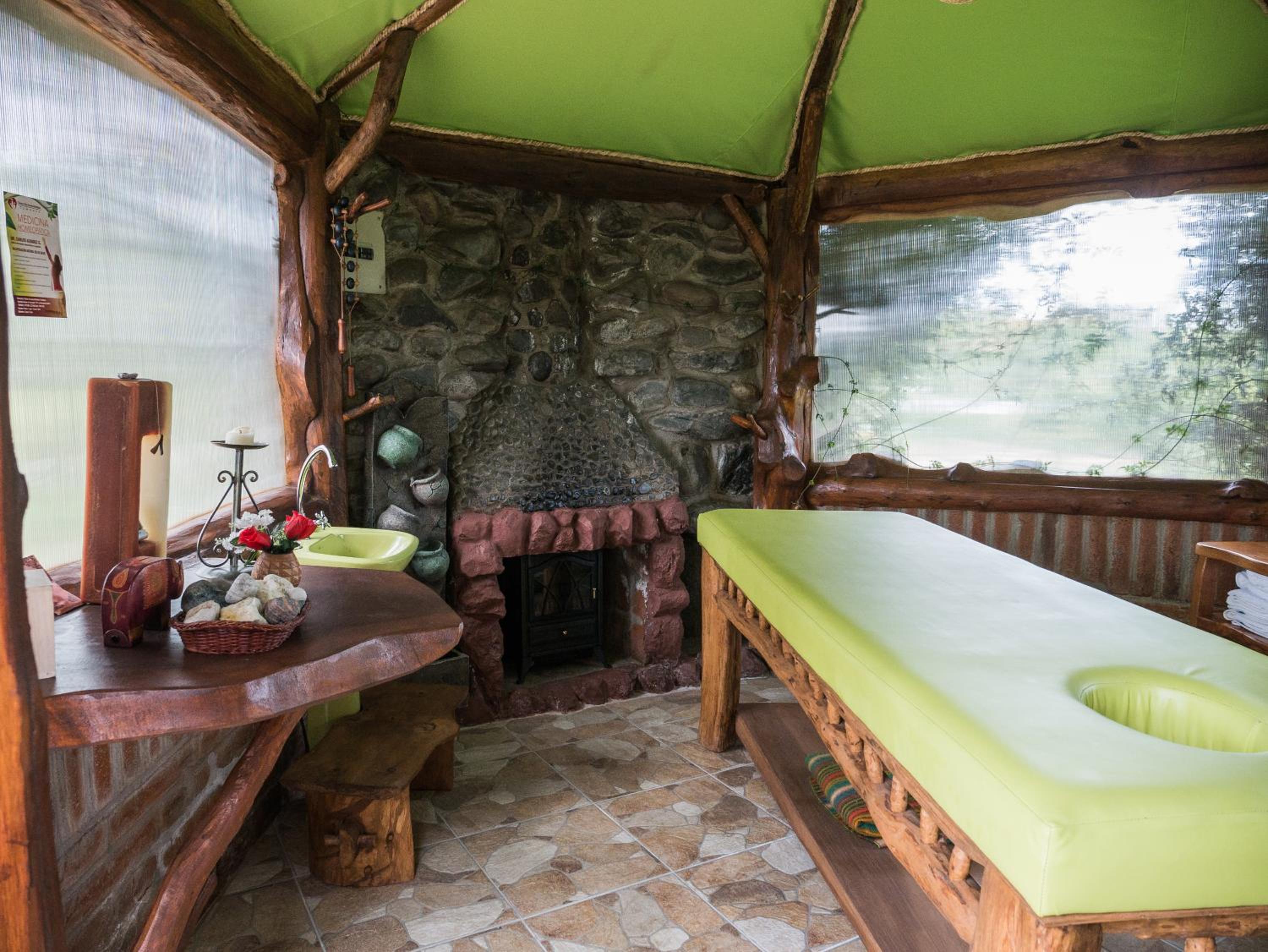 Zaysant Ecolodge
