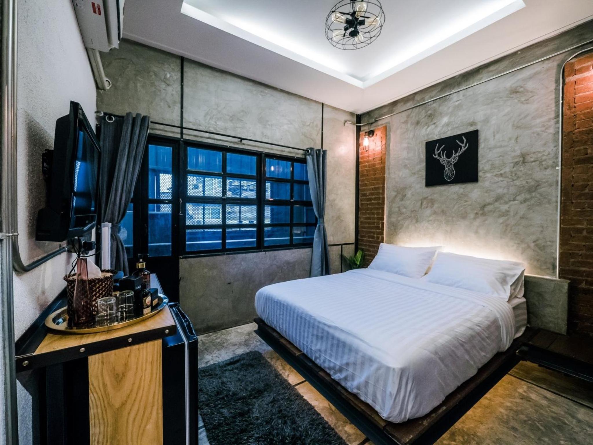 Zeds Hostel Bangkok