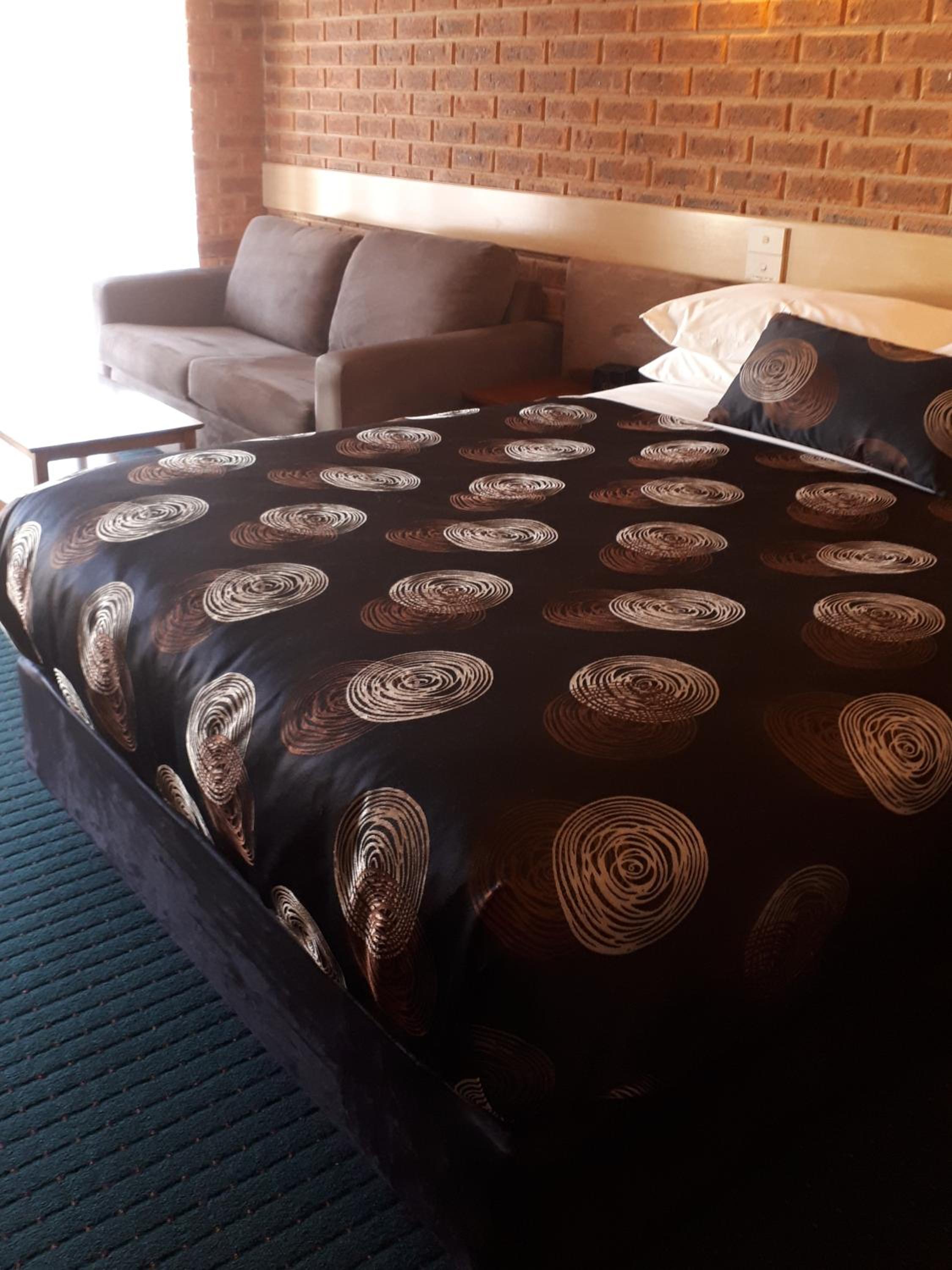 Colonial Motor Inn Bairnsdale Golden Chain Property