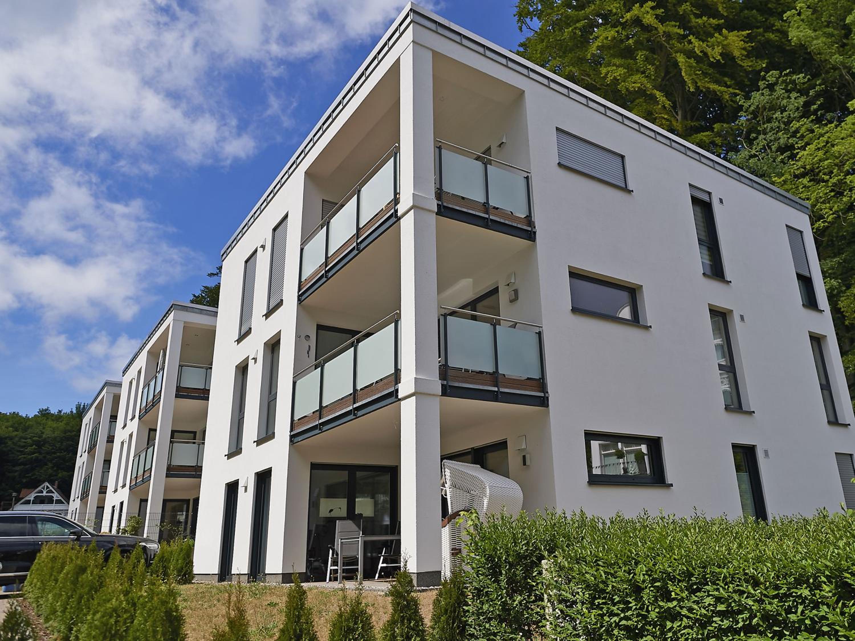 Haus Kap Arkona in Sellin - Fewo 02 mit Kamin und Terrasse