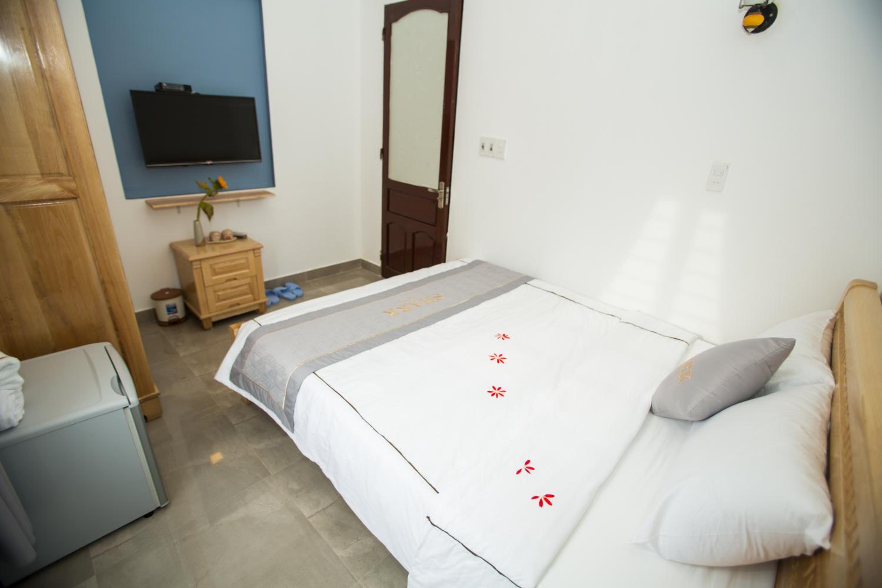 Shark Homestay