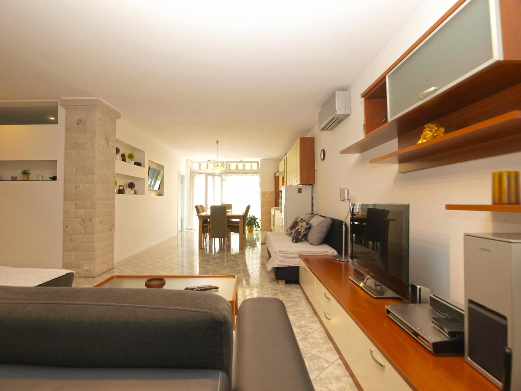 Apartments Slavka 1155 view 5