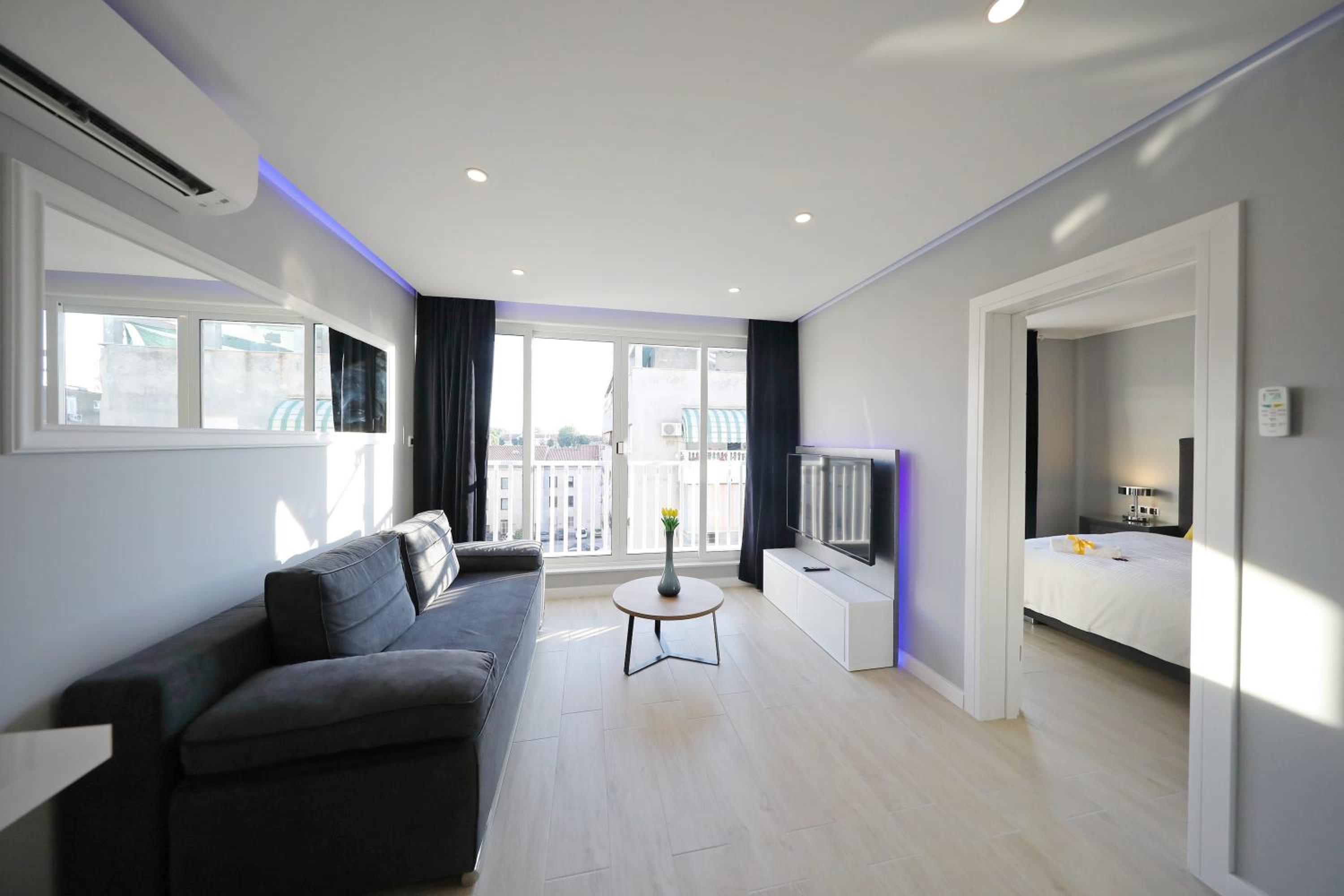 hotel room