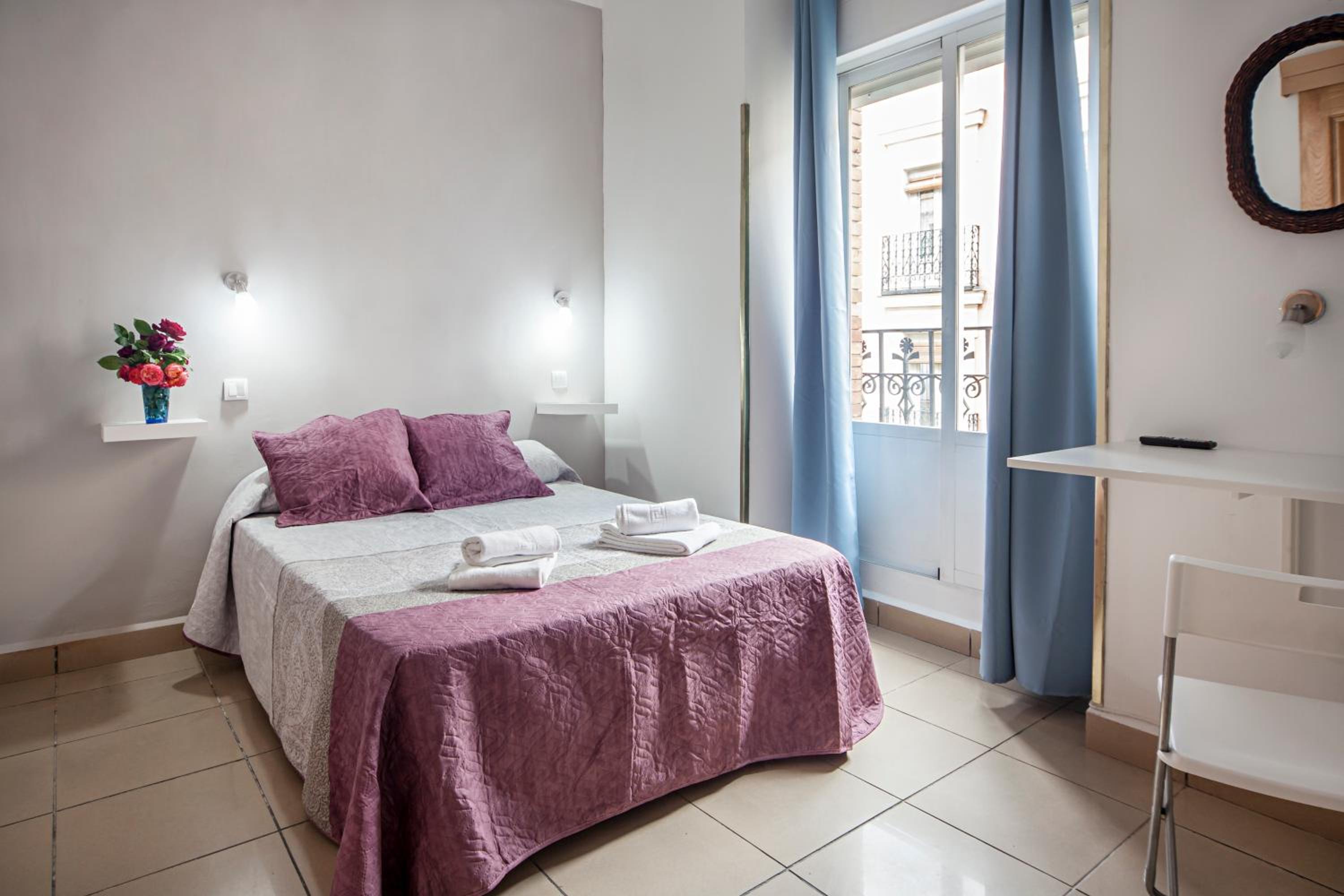 Hostal Inter Plaza Mayor AUTO CHECK IN