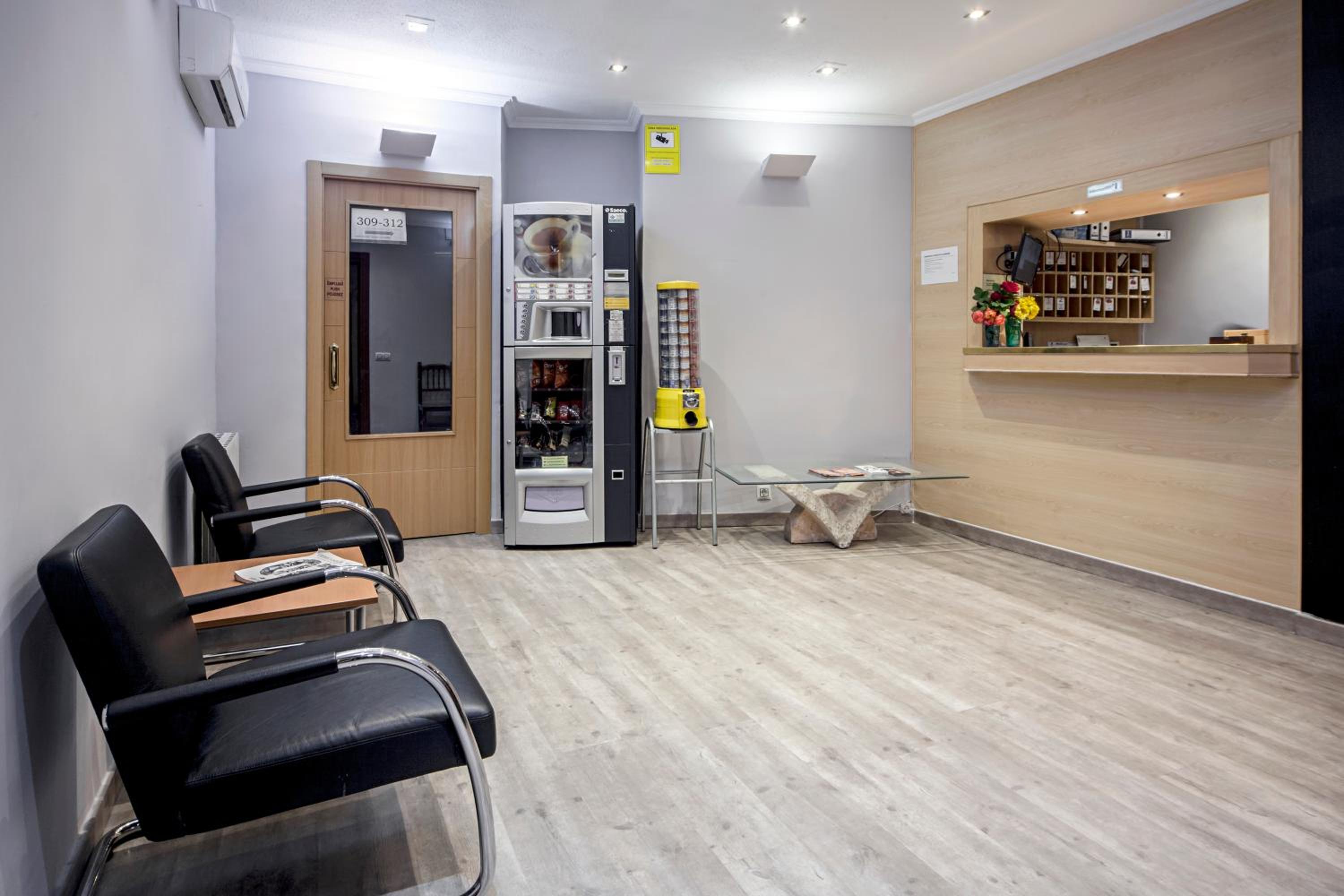 Hostal Inter Plaza Mayor AUTO CHECK IN
