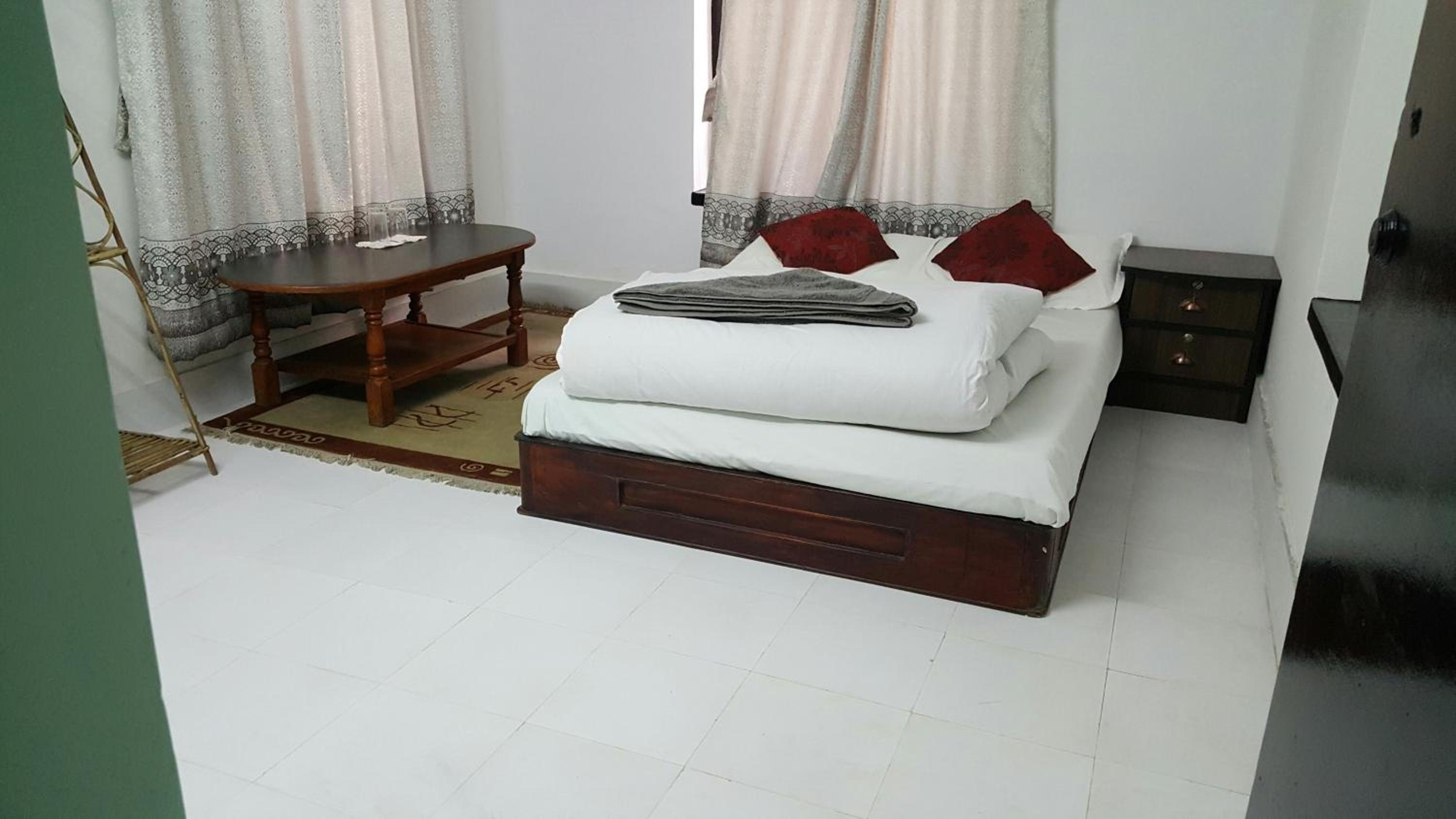 BnB Royal Tourist House Near Tourist Bus Station in Thamel
