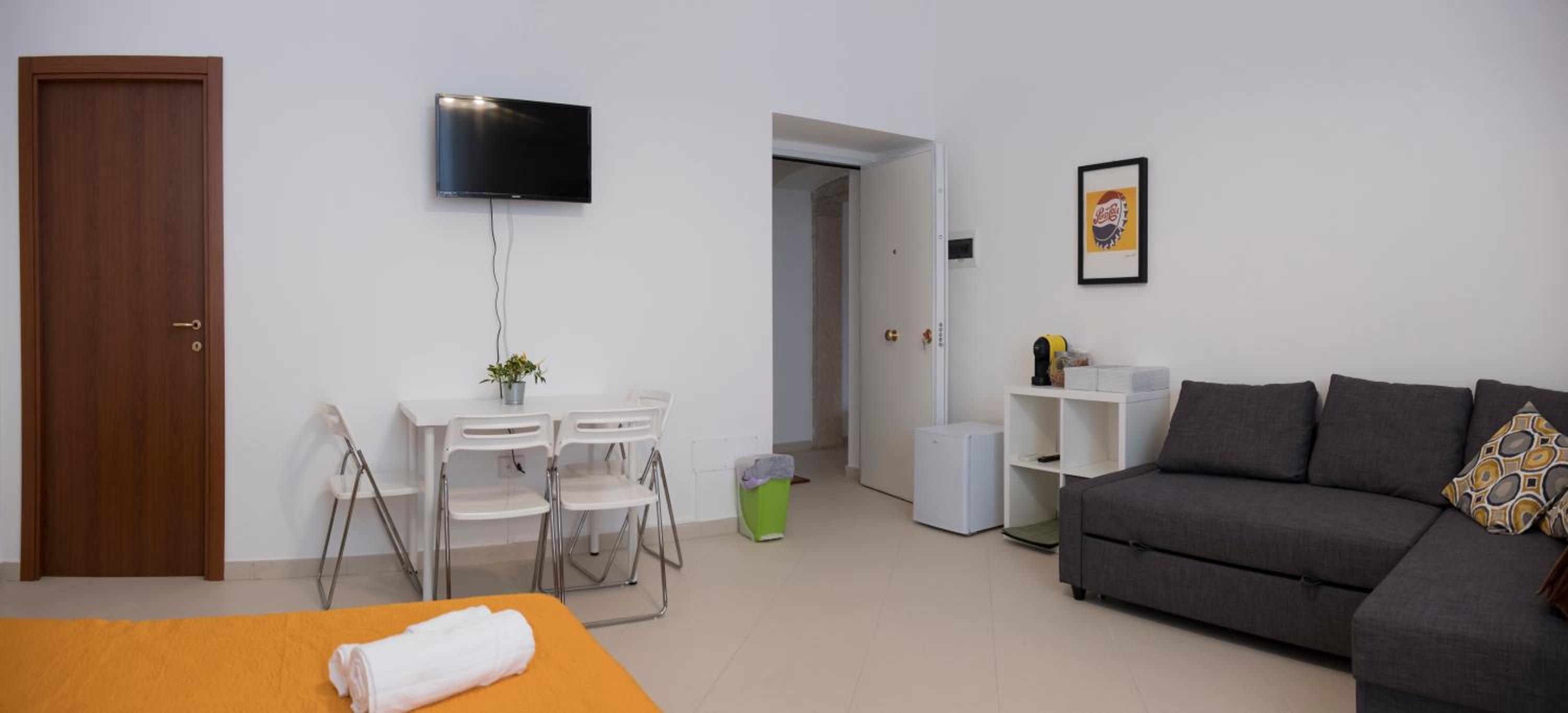 Enjoy Trani en Trani — hotel room