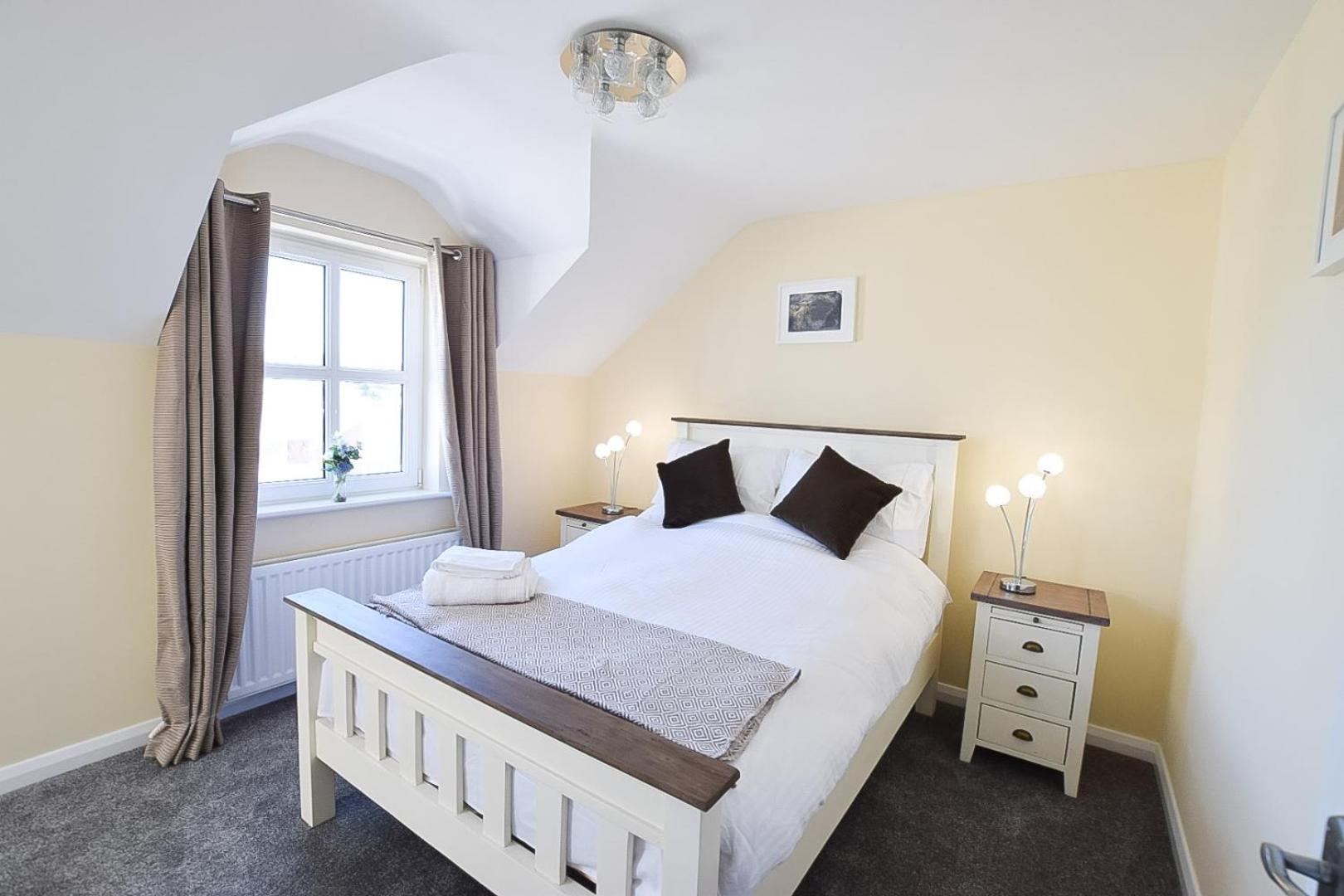 Hillyard Mews