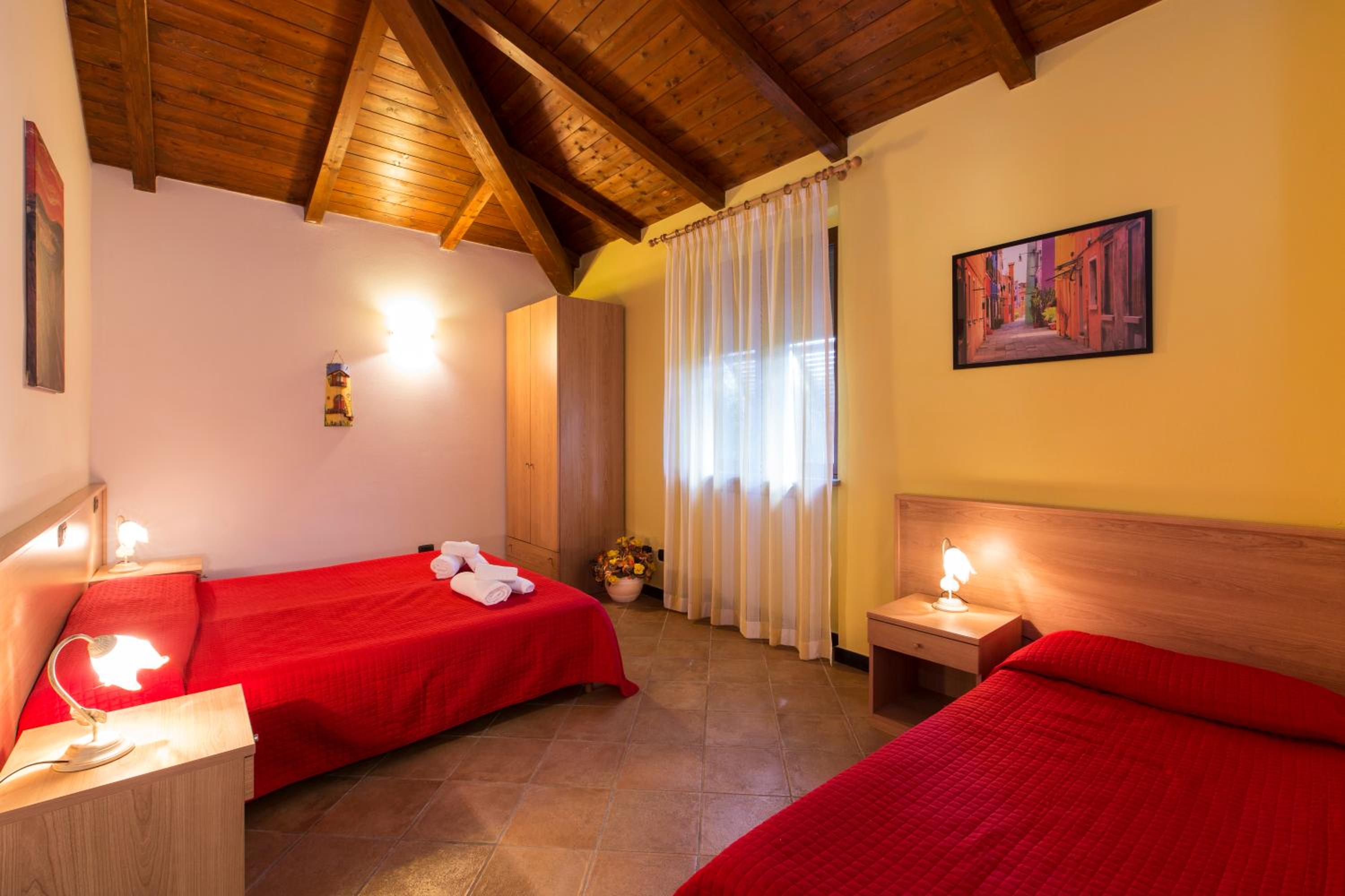 Appartamenti Residence Montebello, relax con giardino e piscina