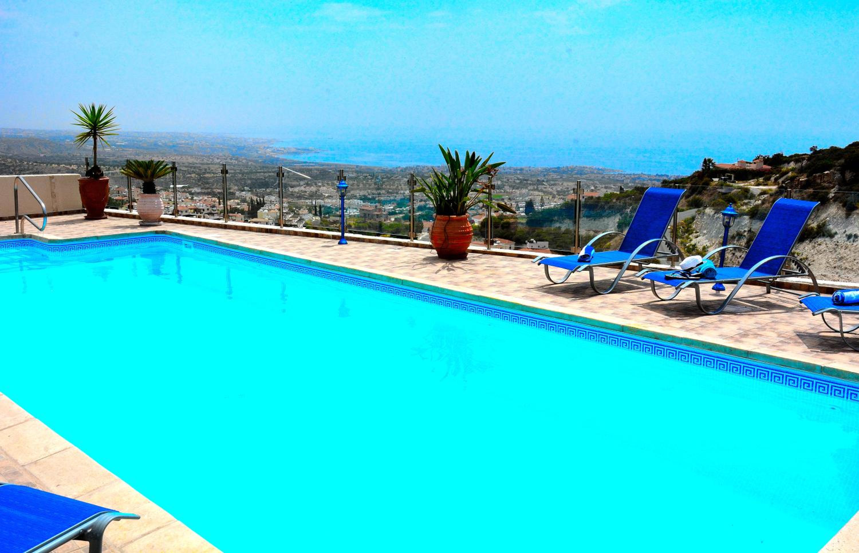 Villa Ocean Breeze view 2