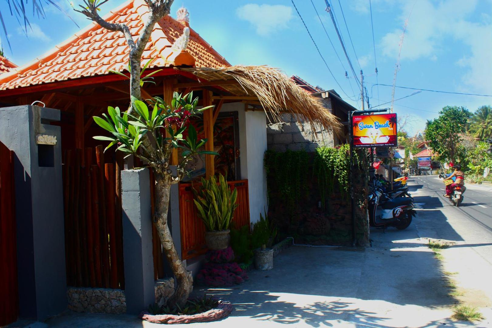 Swan Beach Inn