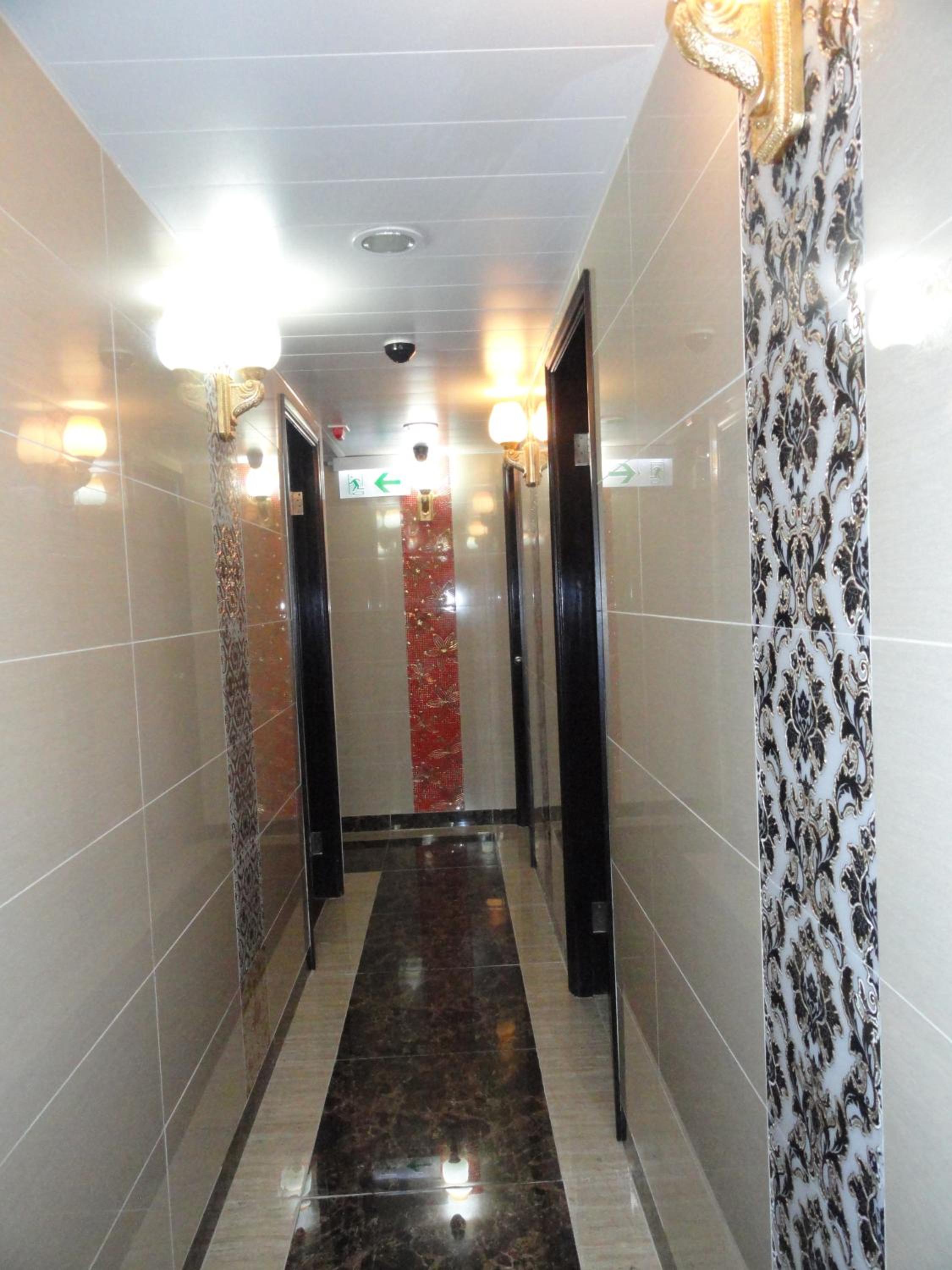 Budget Hostel Block D 10th Floor 24 HOUR RECEPTION