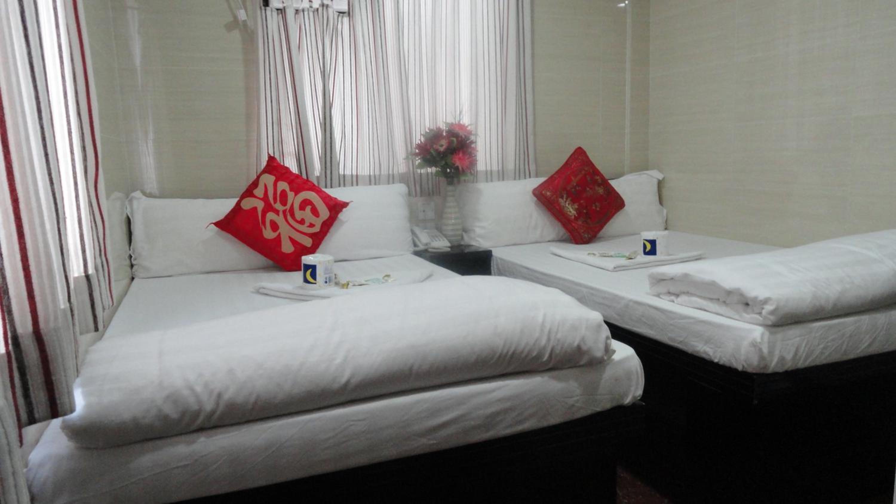 Budget Hostel Block D 10th Floor 24 HOUR RECEPTION