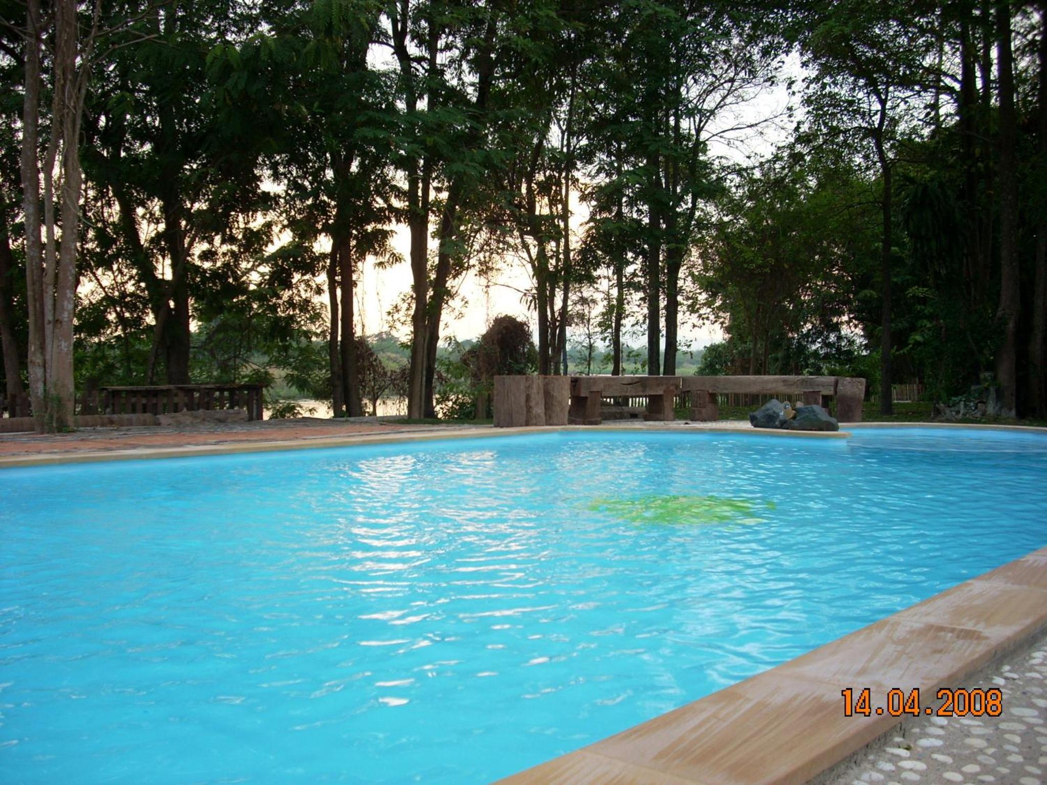 Scenic Riverside Resort
