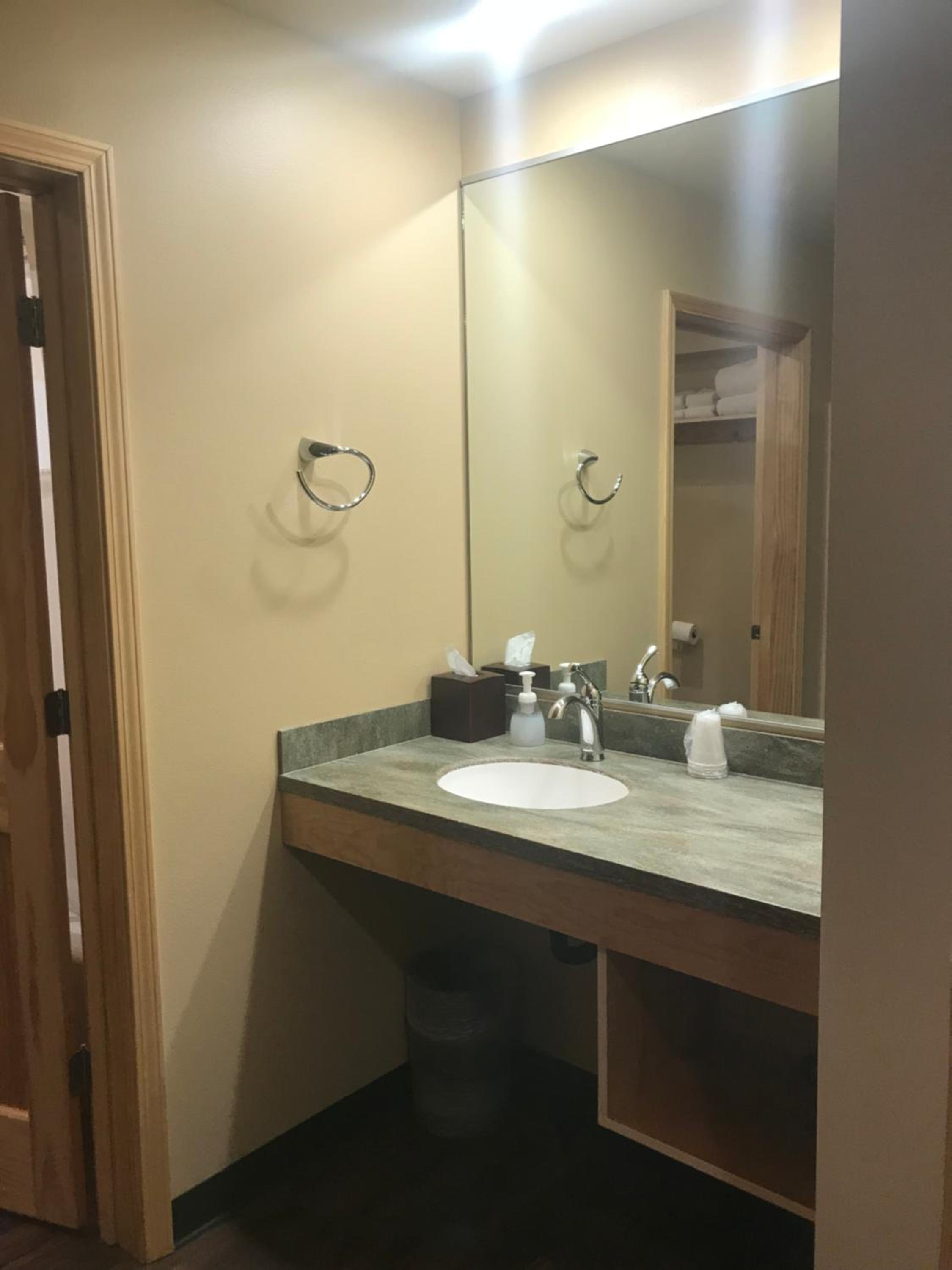 McKinley Creekside Cabins