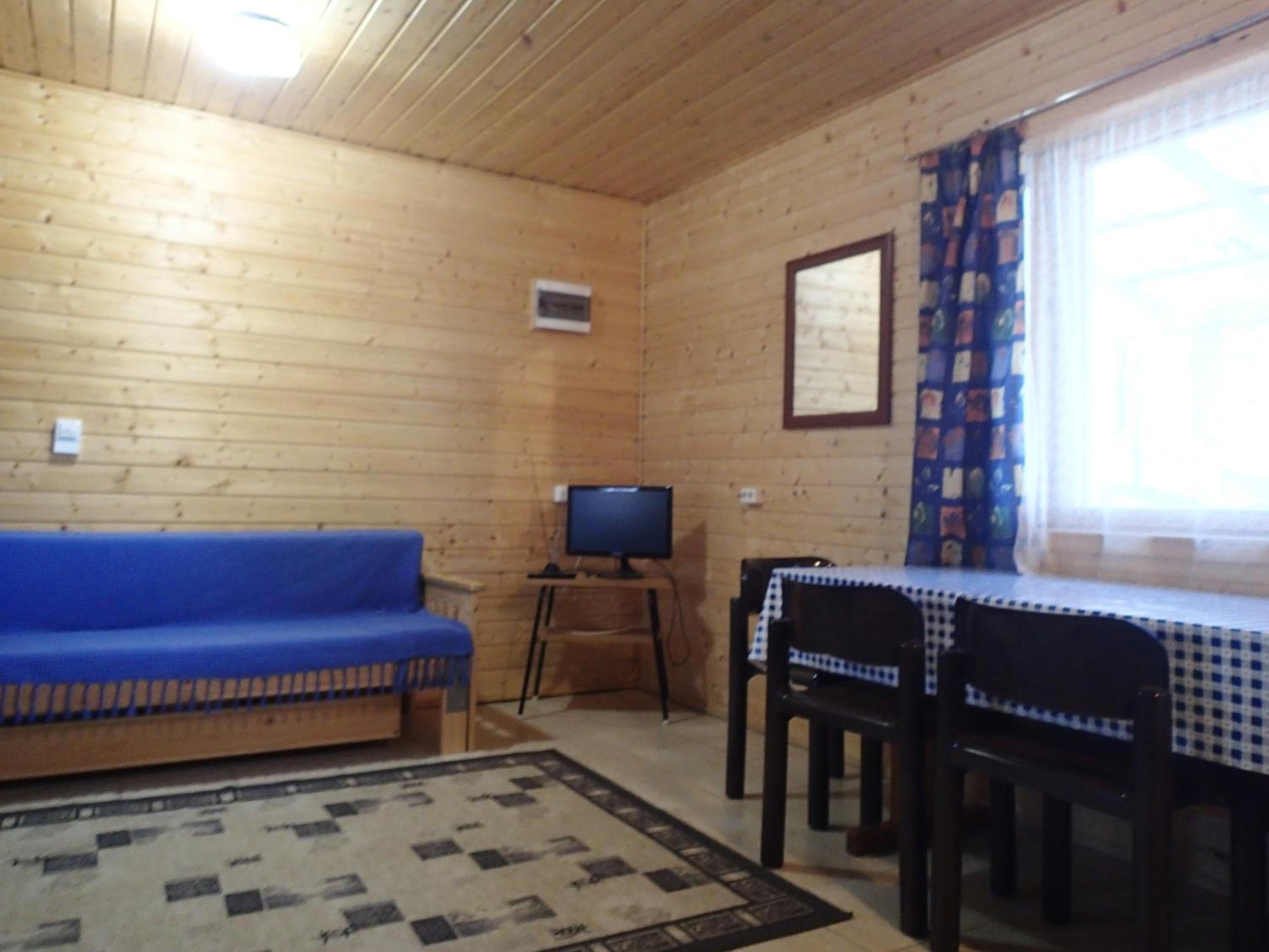 Lomasaaret Cottages