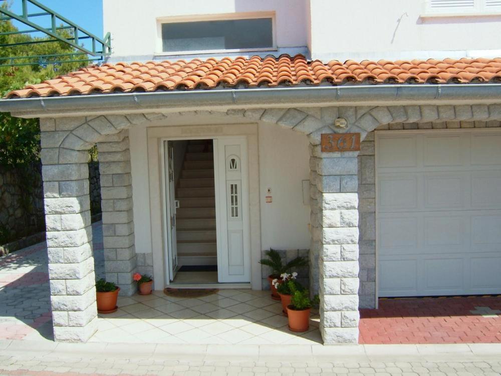 Photo 33
