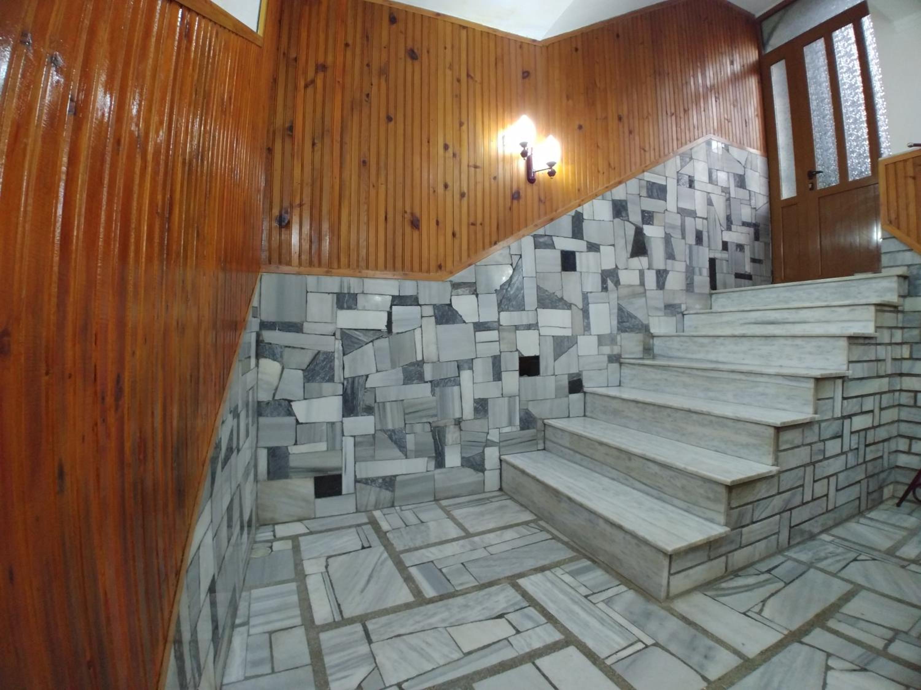 Guest House Urat
