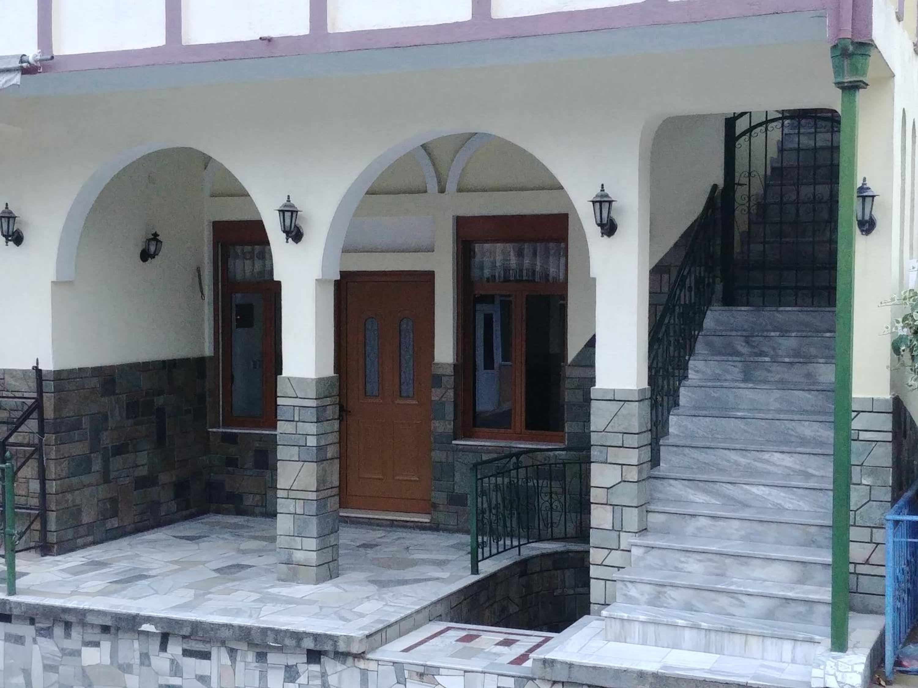 Guest House Urat