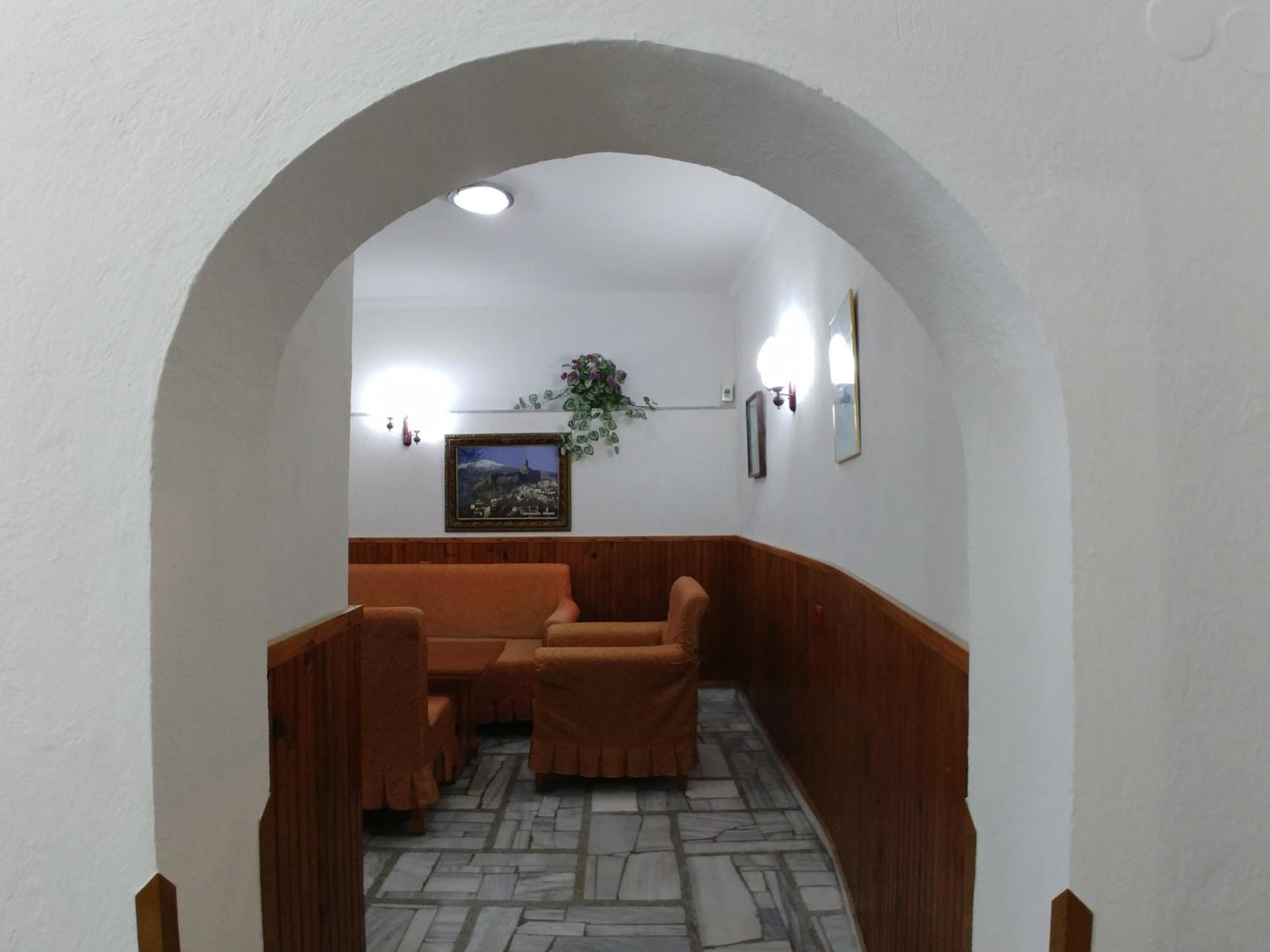 Guest House Urat