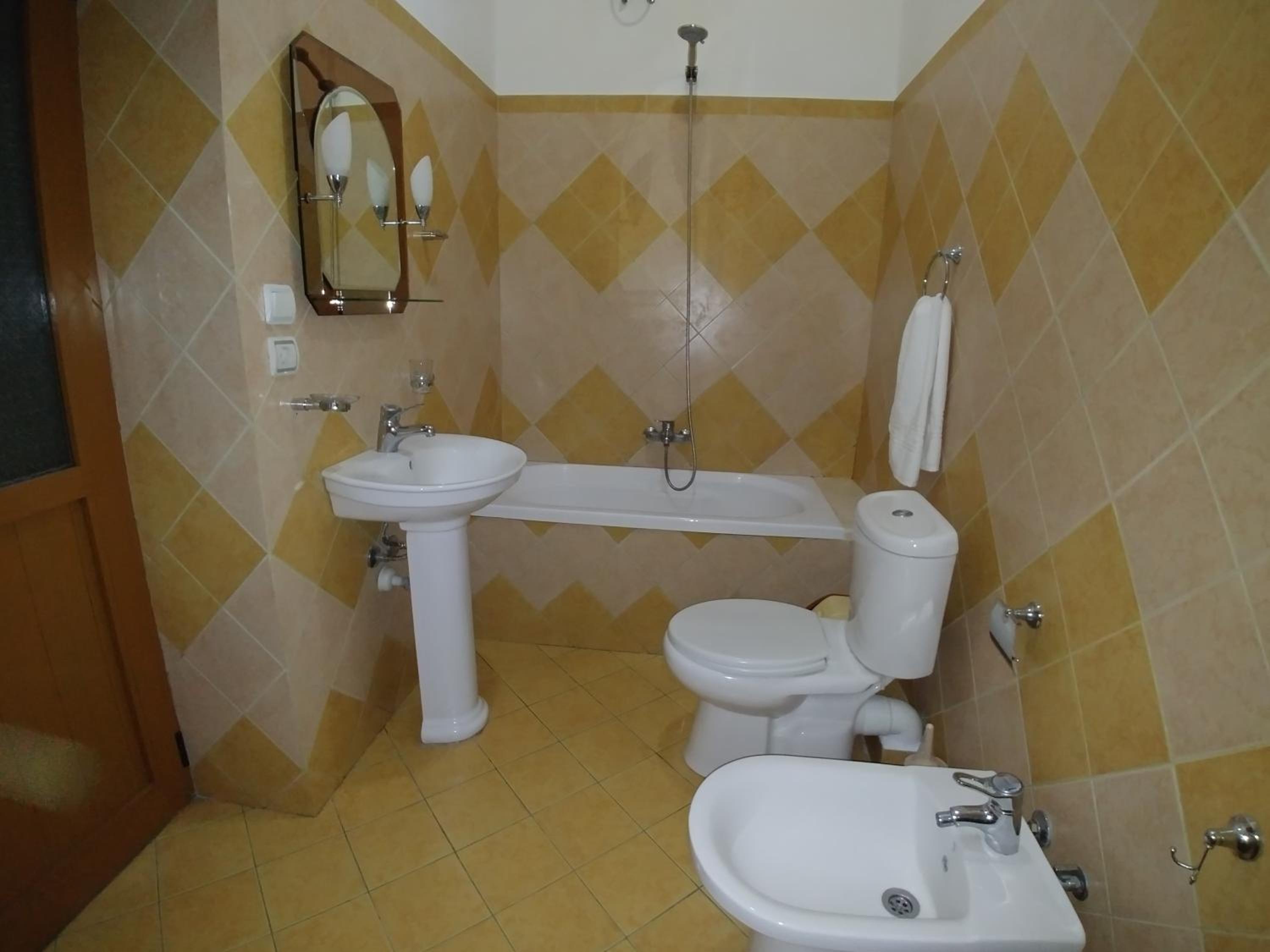 Guest House Urat
