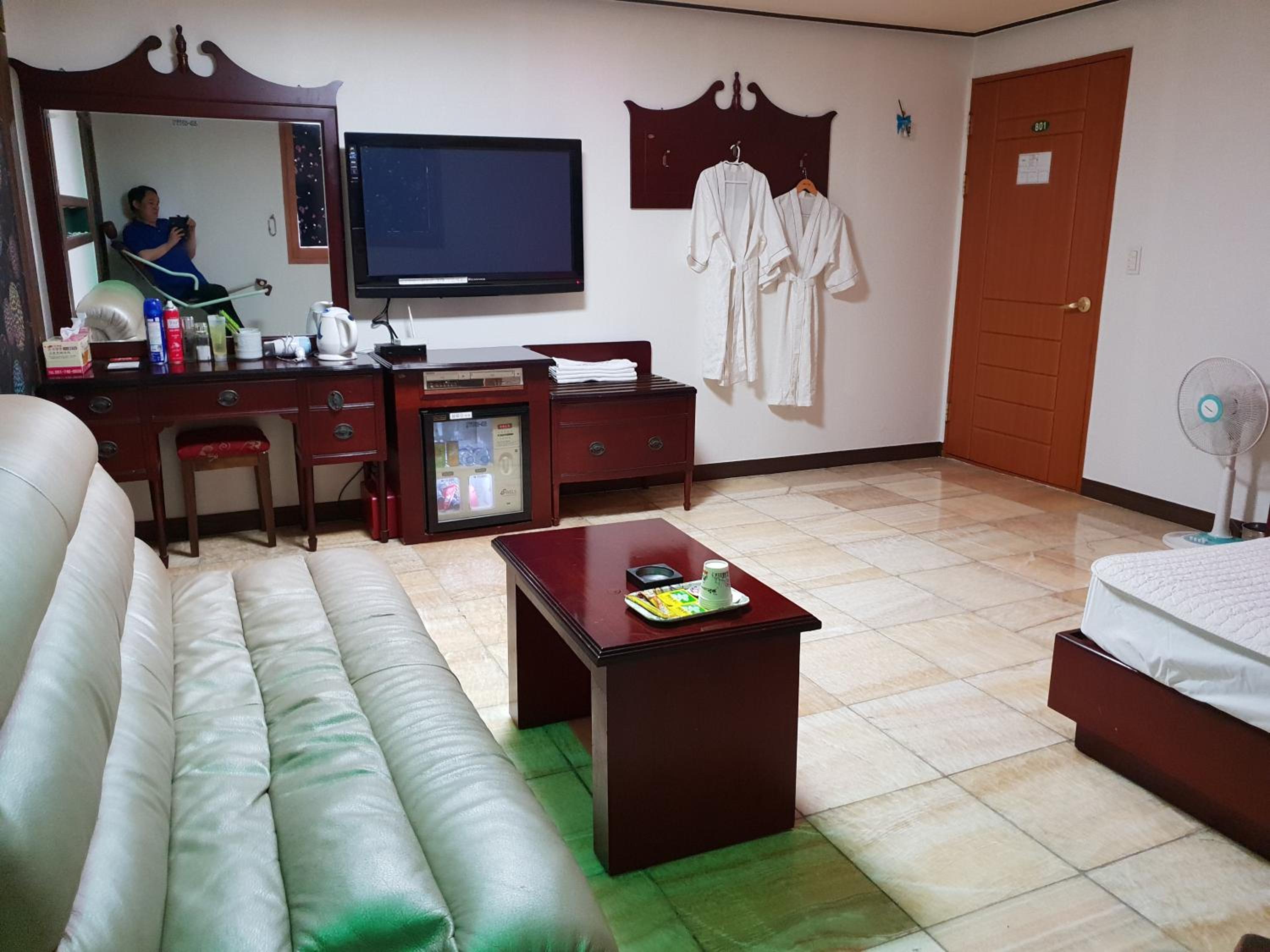 Plus Motel