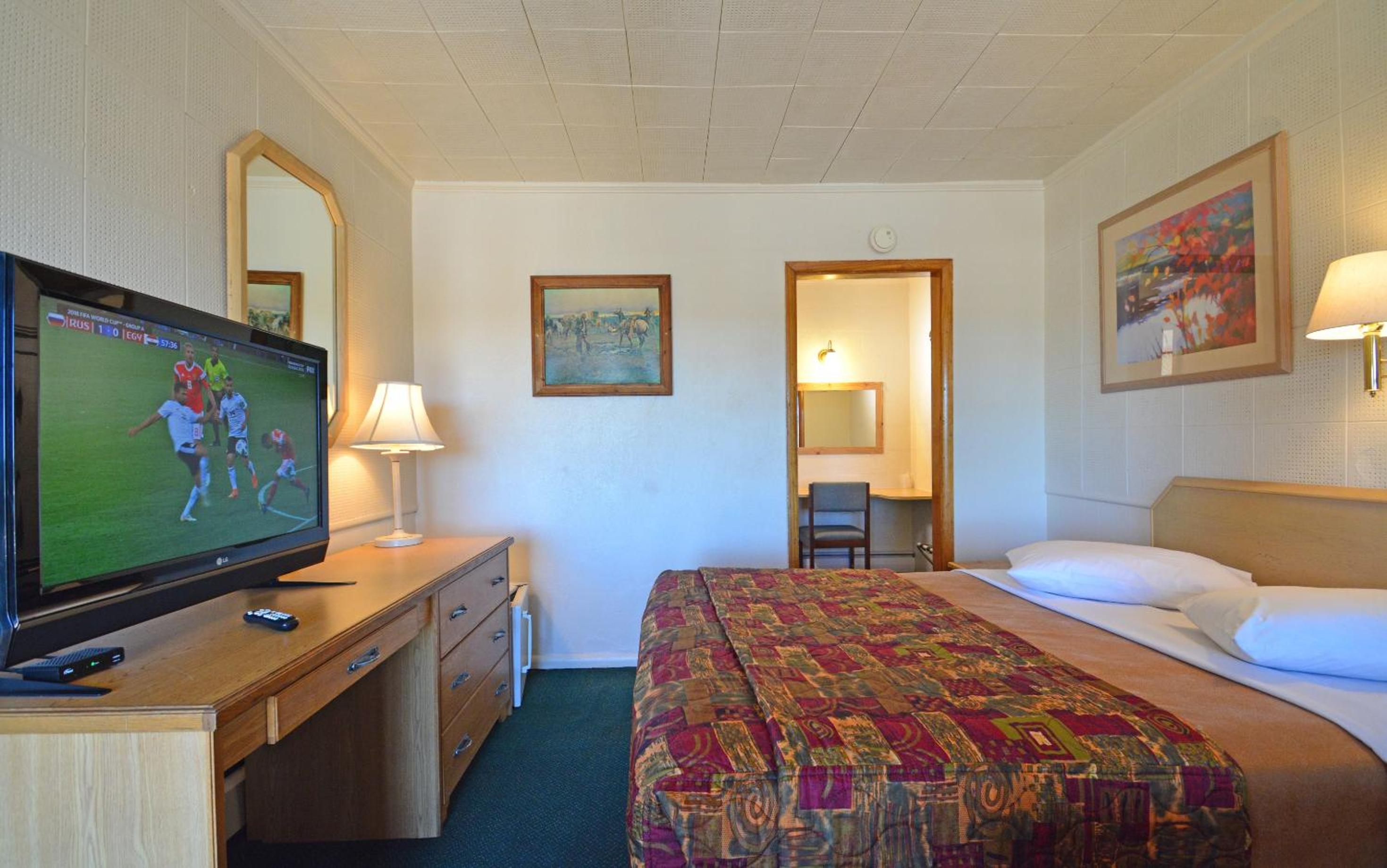 Western Hills Motel view 4