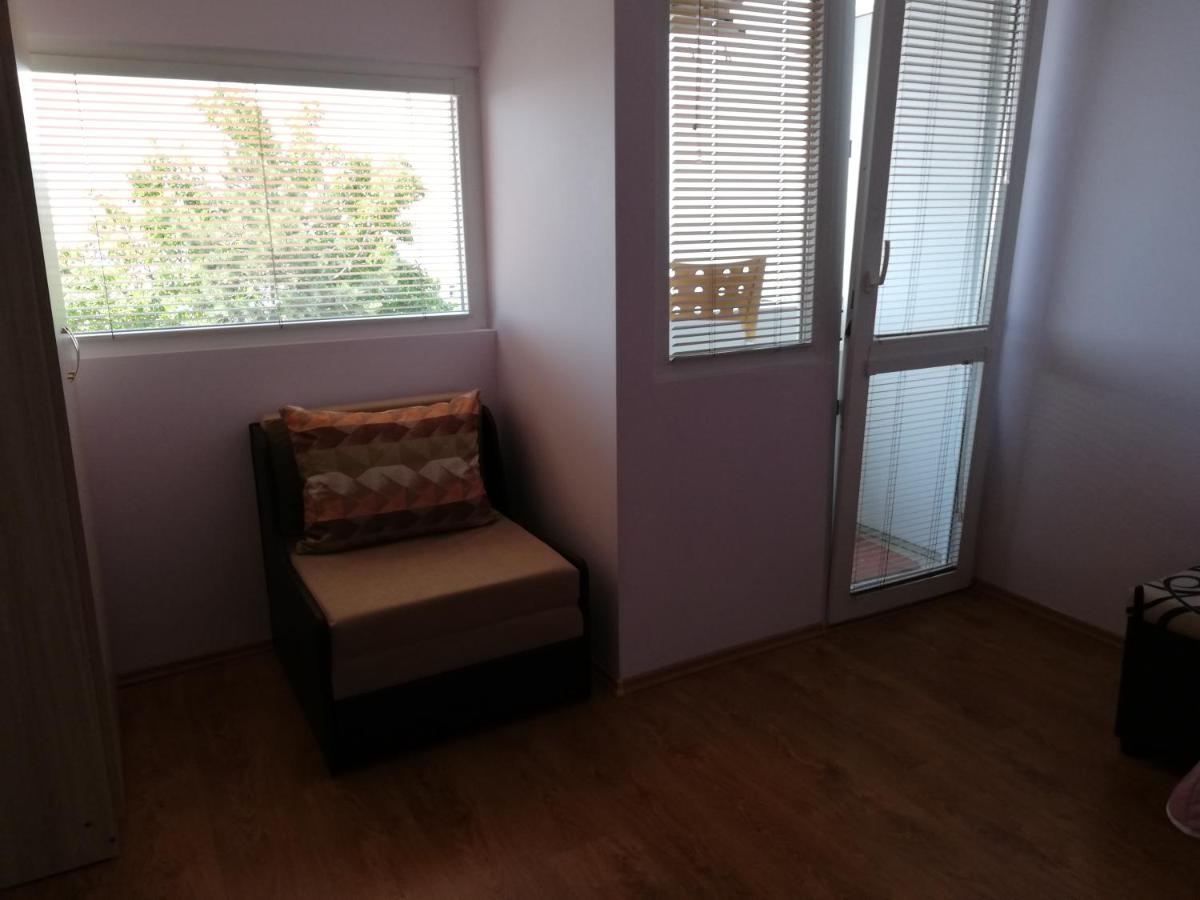 Guest House Emi