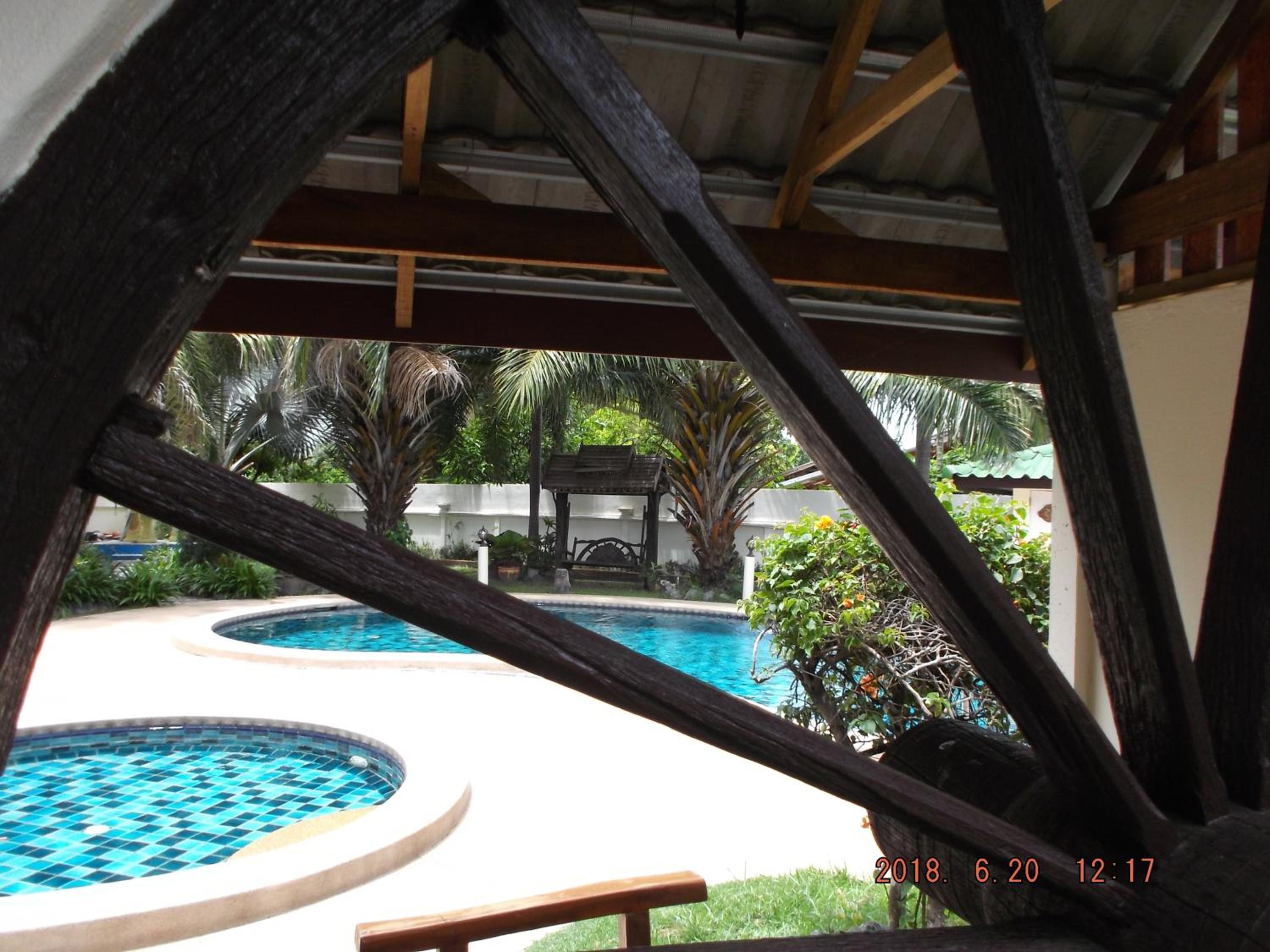 Photo 7