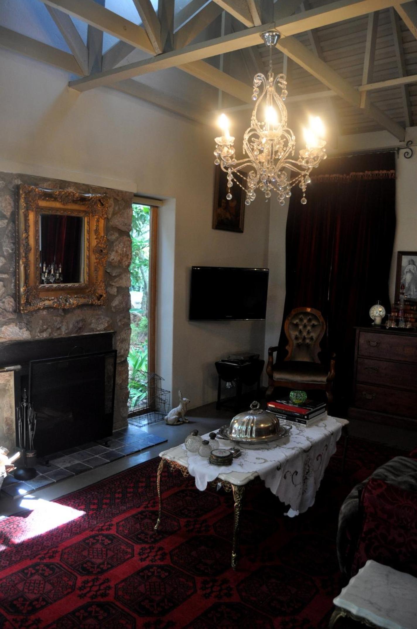 Festina Lente Guesthouse