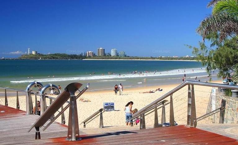 Beachfront Mooloolaba Apartment- 7th Floor in the Landmark Resort