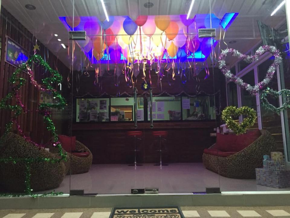 Ratchanee Place